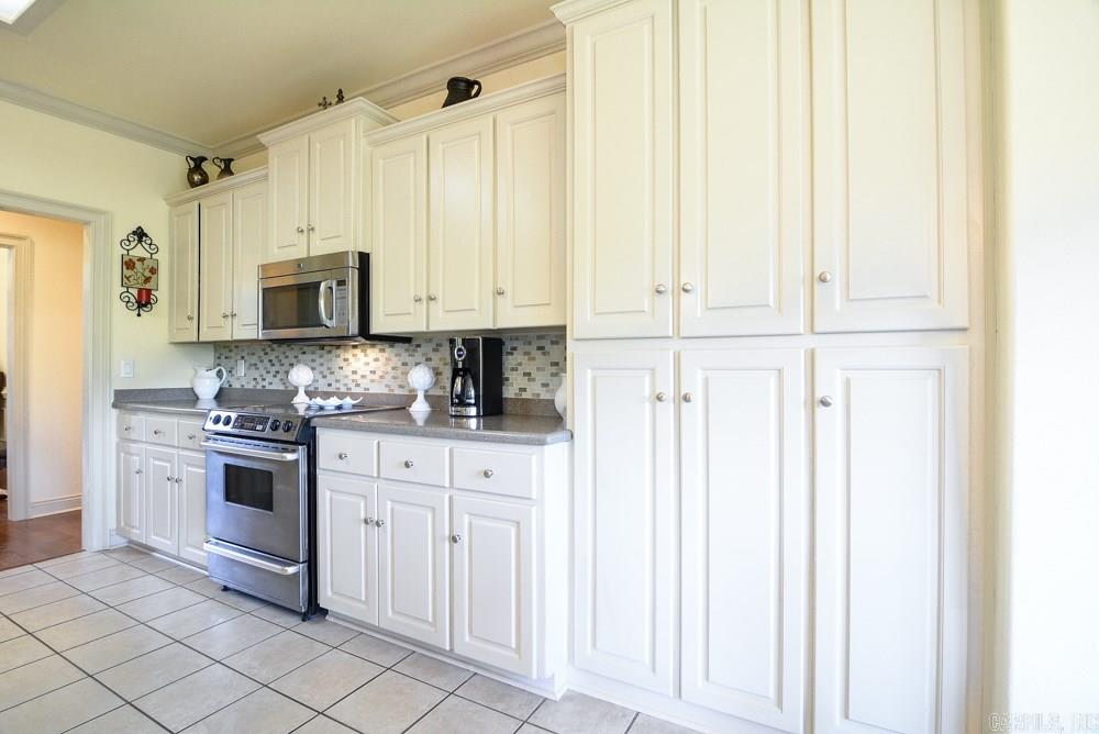 WELLINGTON PLACE - Residential