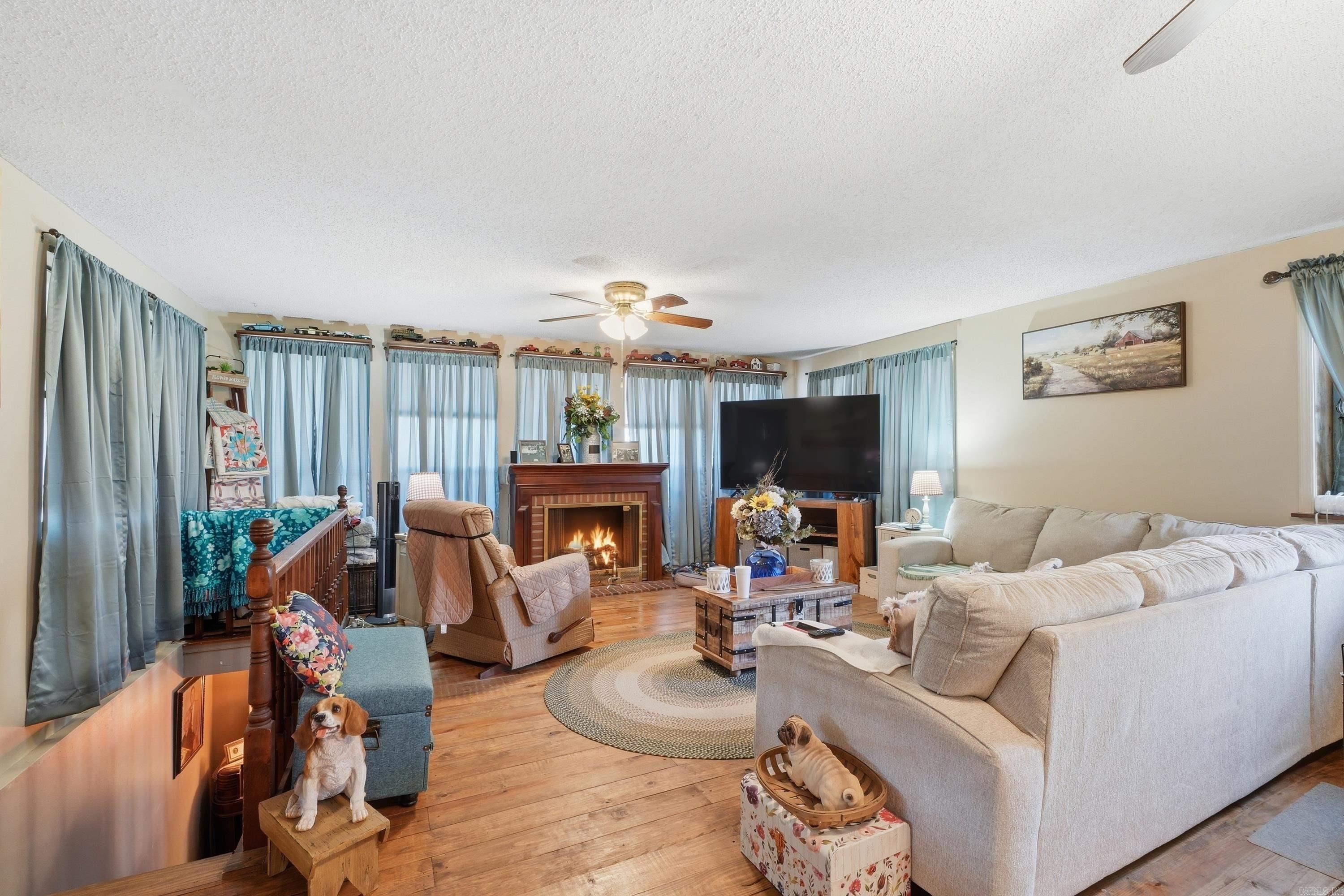 CRAFTONS - Residential