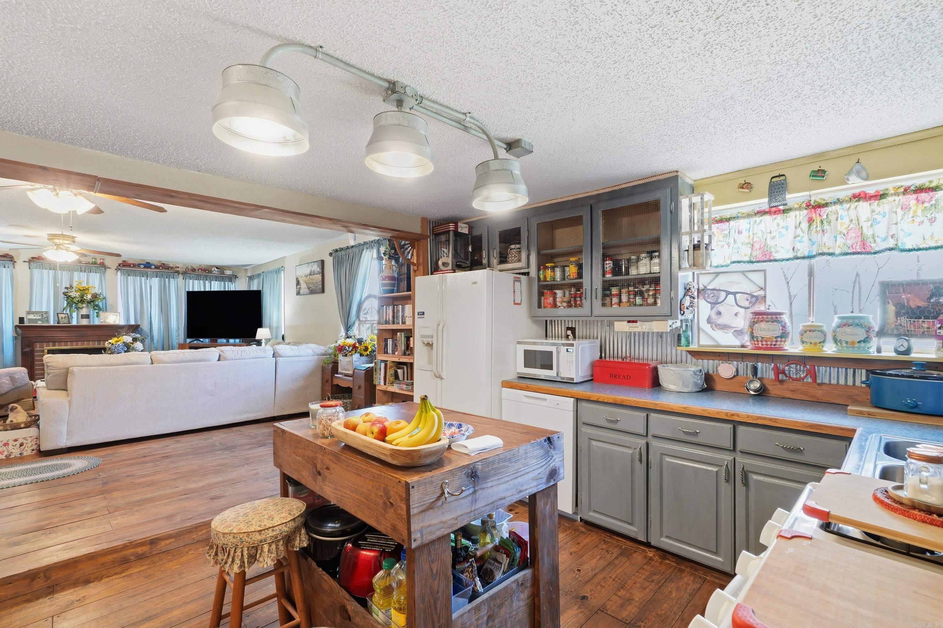 CRAFTONS - Residential