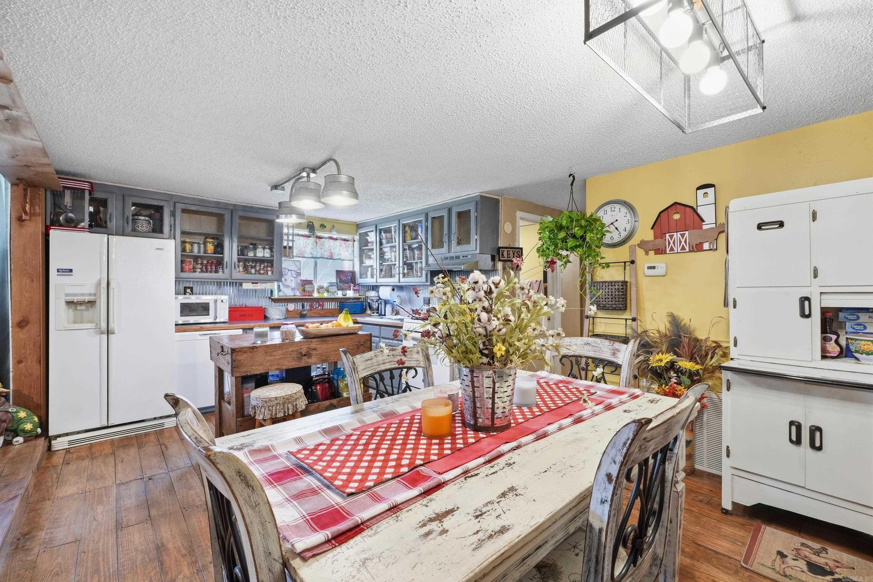 CRAFTONS - Residential