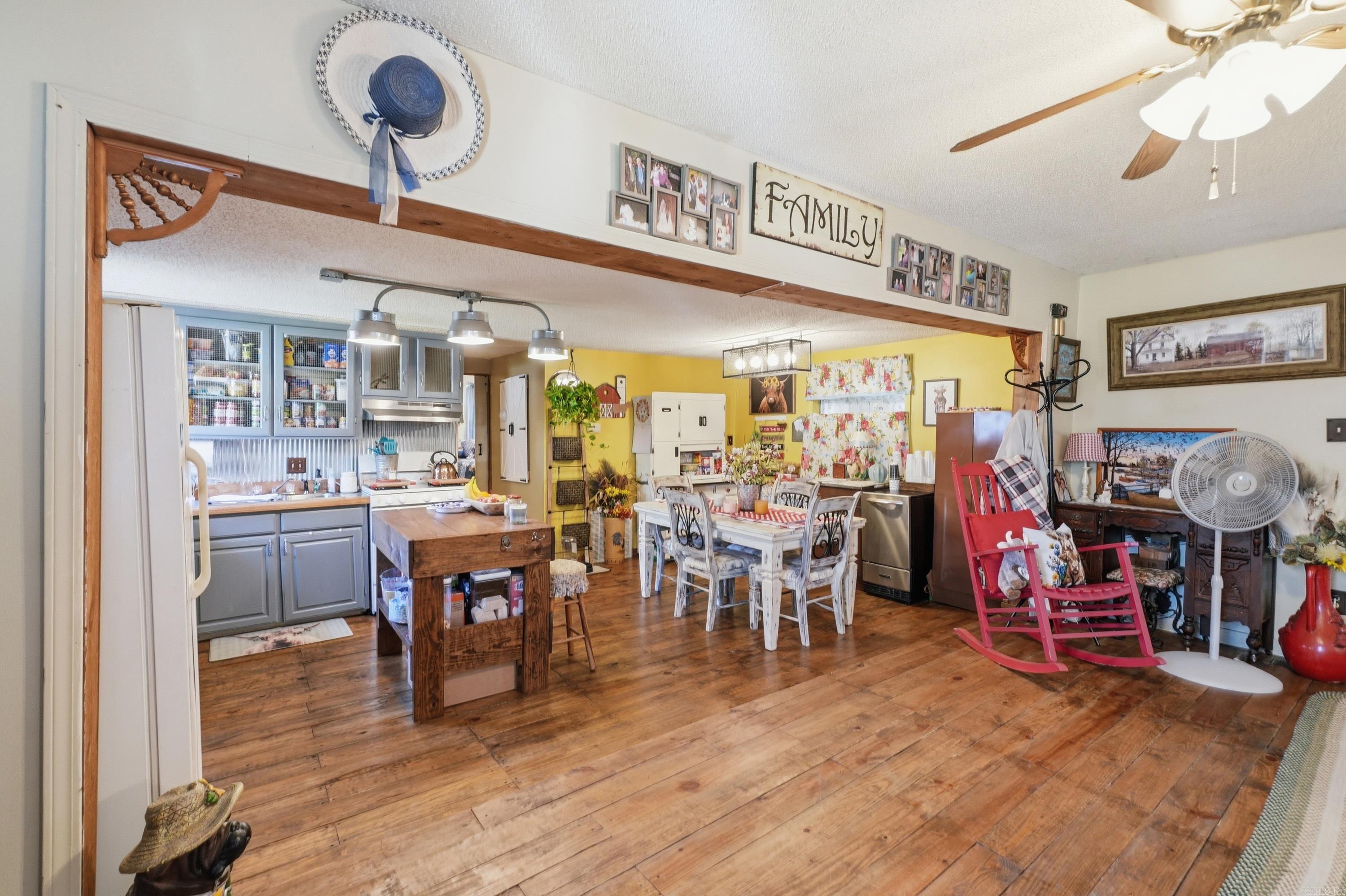 CRAFTONS - Residential