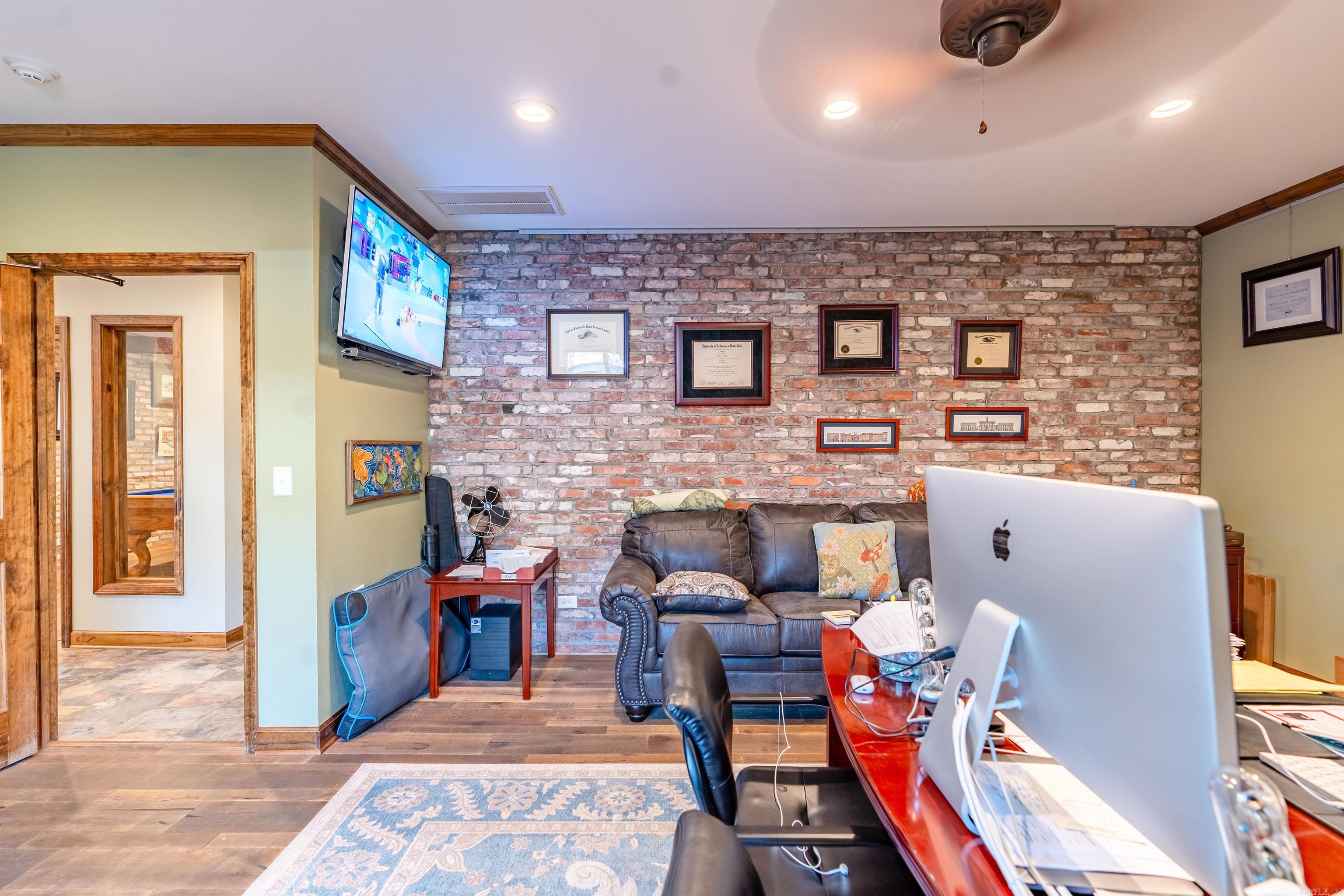 Heber Springs-Inside - Commercial Sale