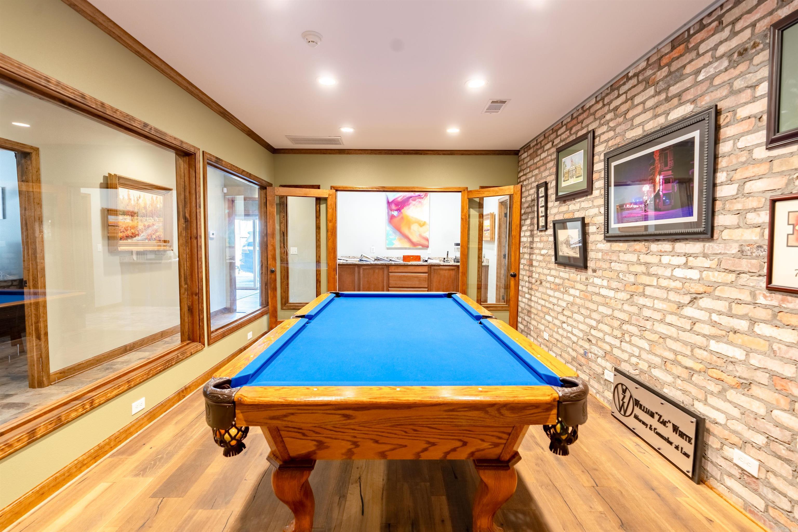 Heber Springs-Inside - Commercial Sale