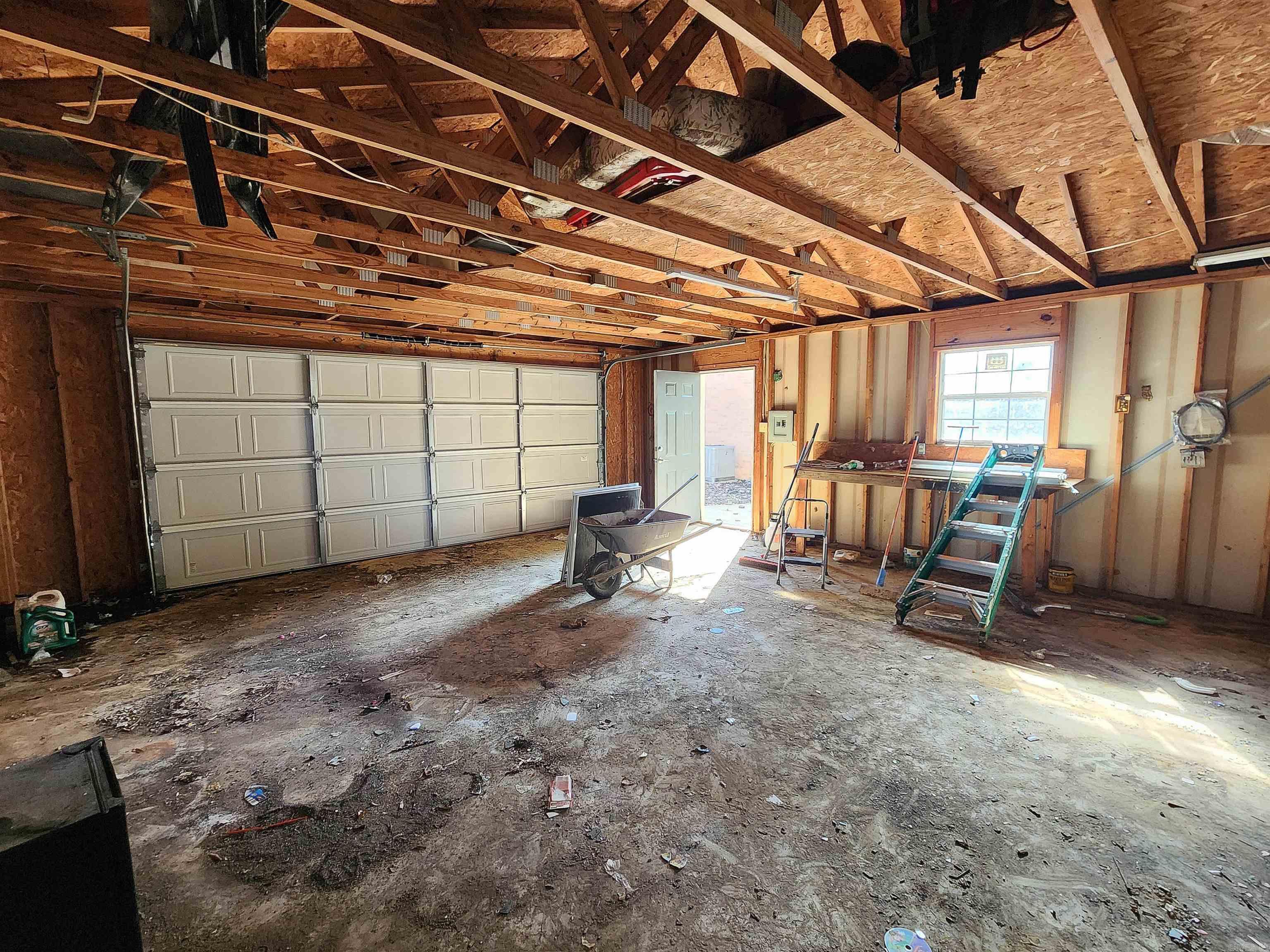 SHADY MEADOW - Residential