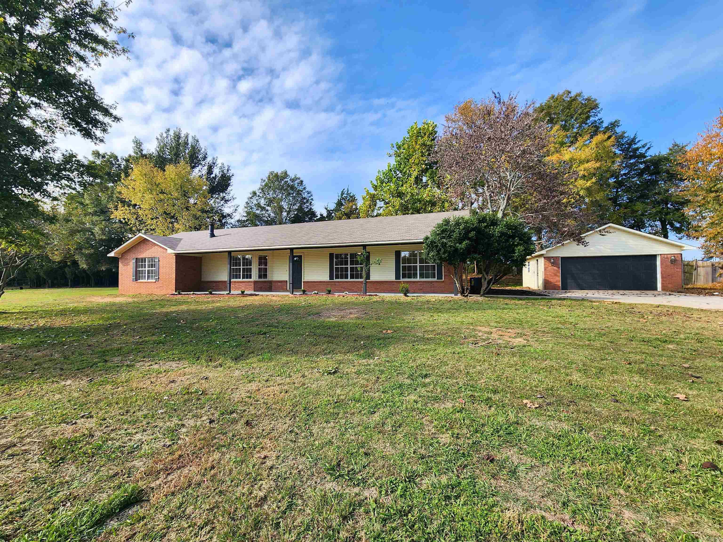 SHADY MEADOW - Residential