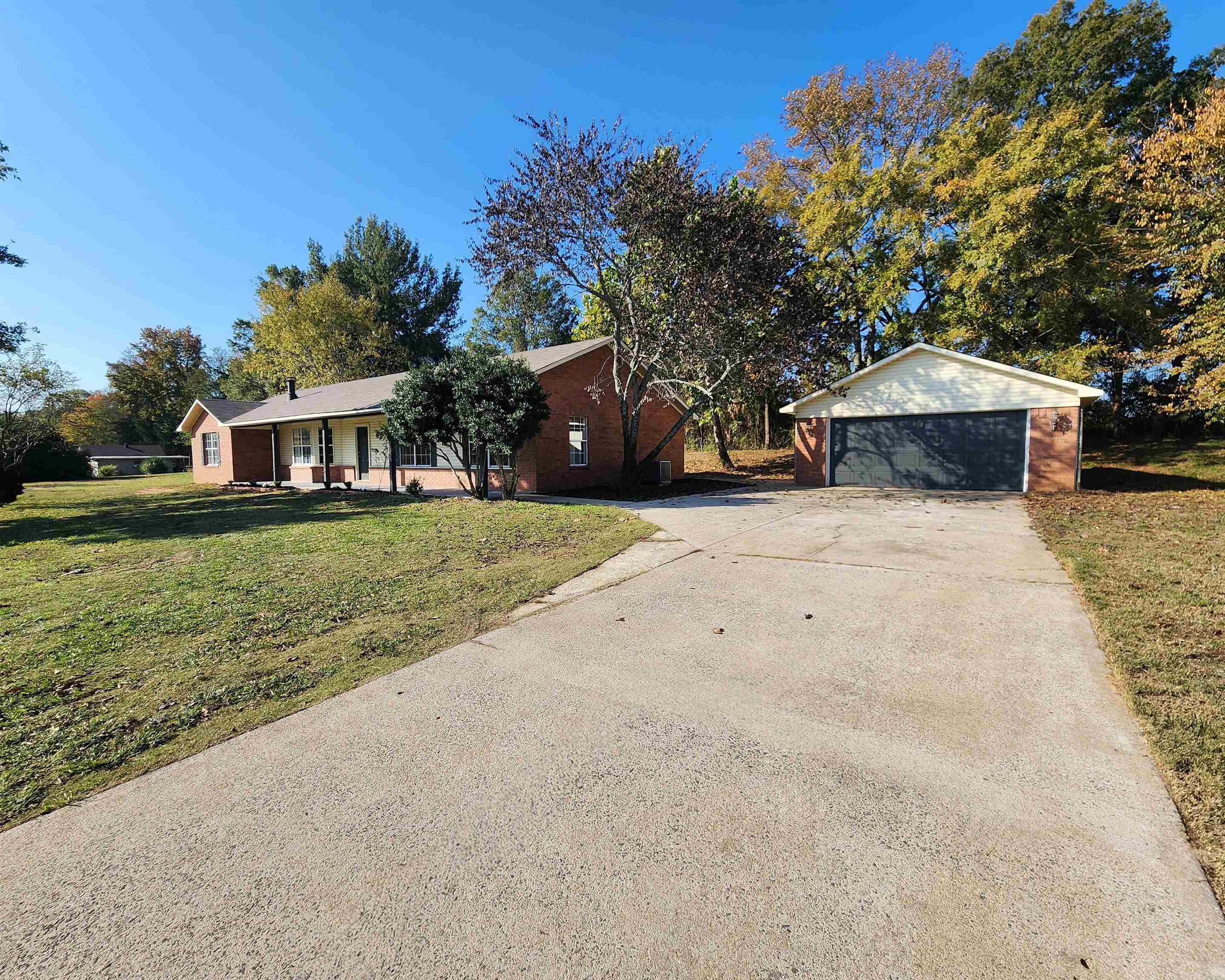 SHADY MEADOW - Residential