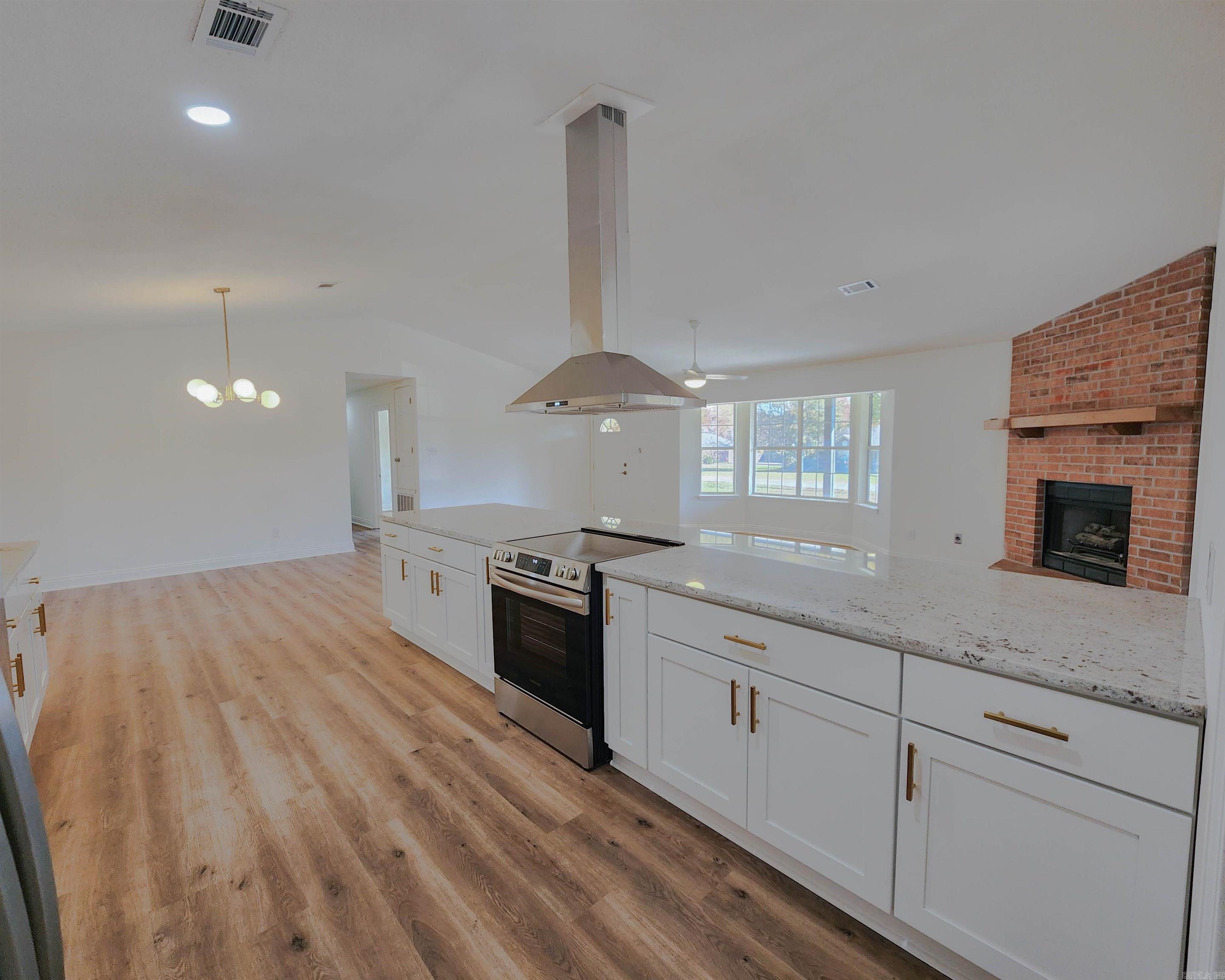 SHADY MEADOW - Residential