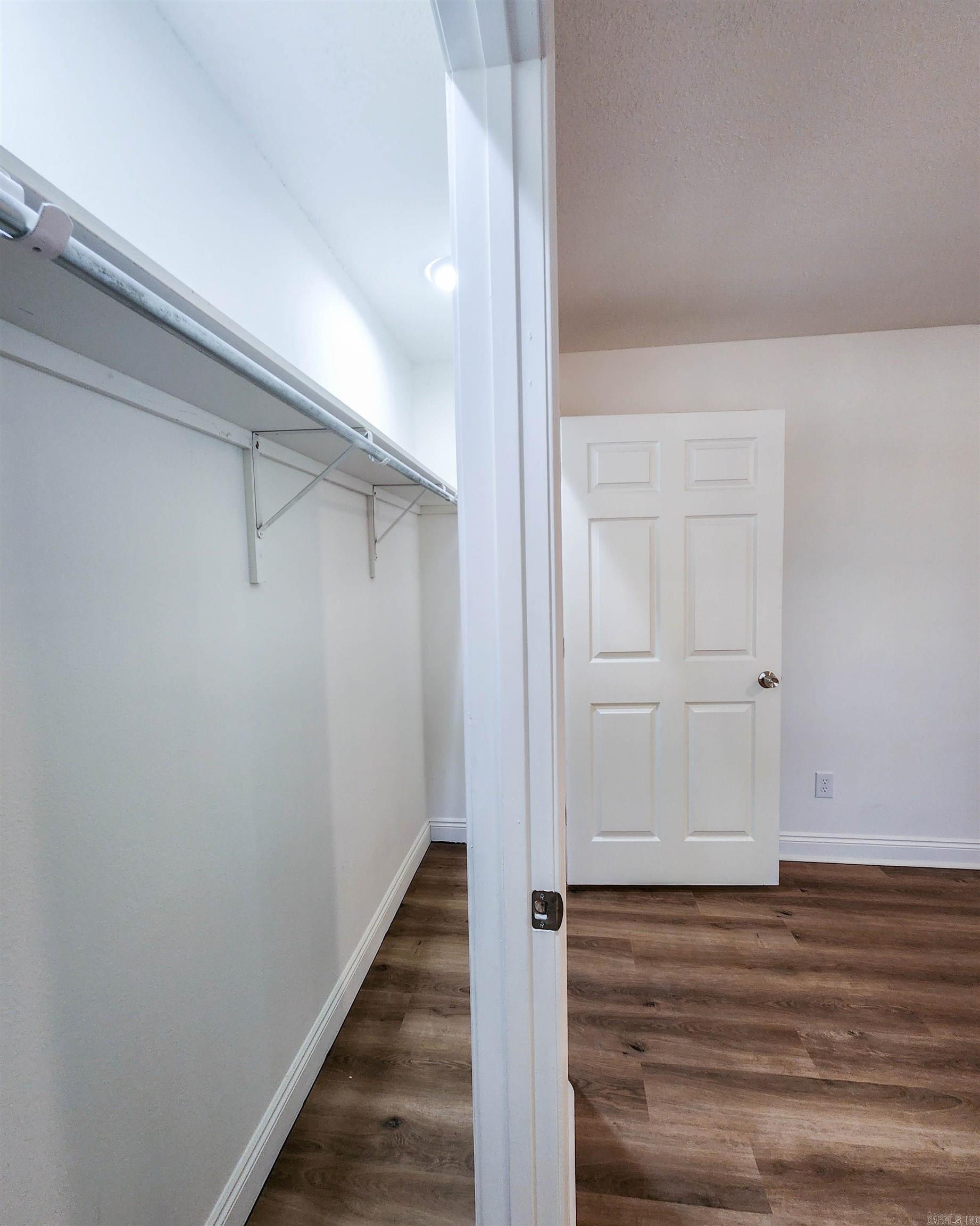 SHADY MEADOW - Residential