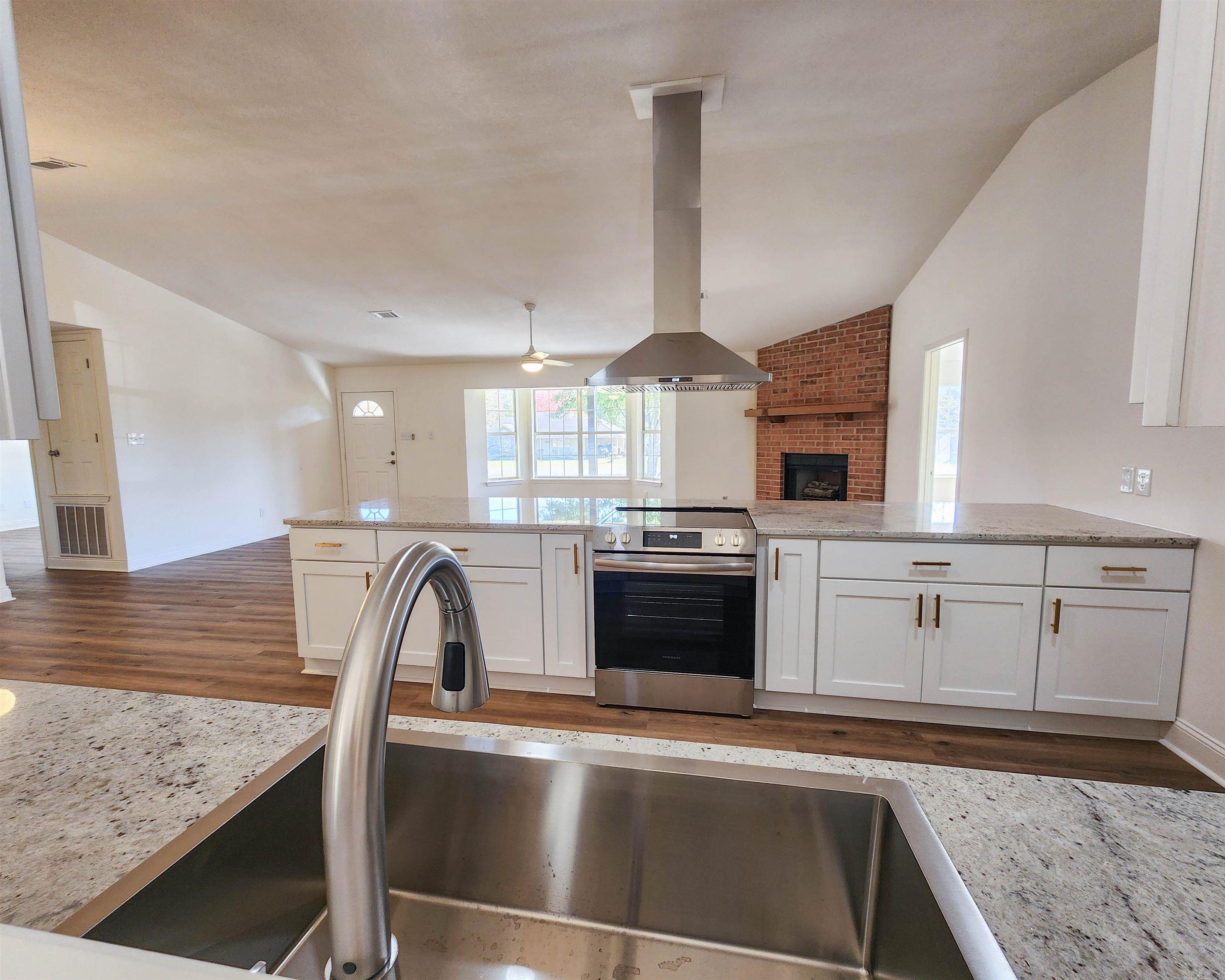 SHADY MEADOW - Residential