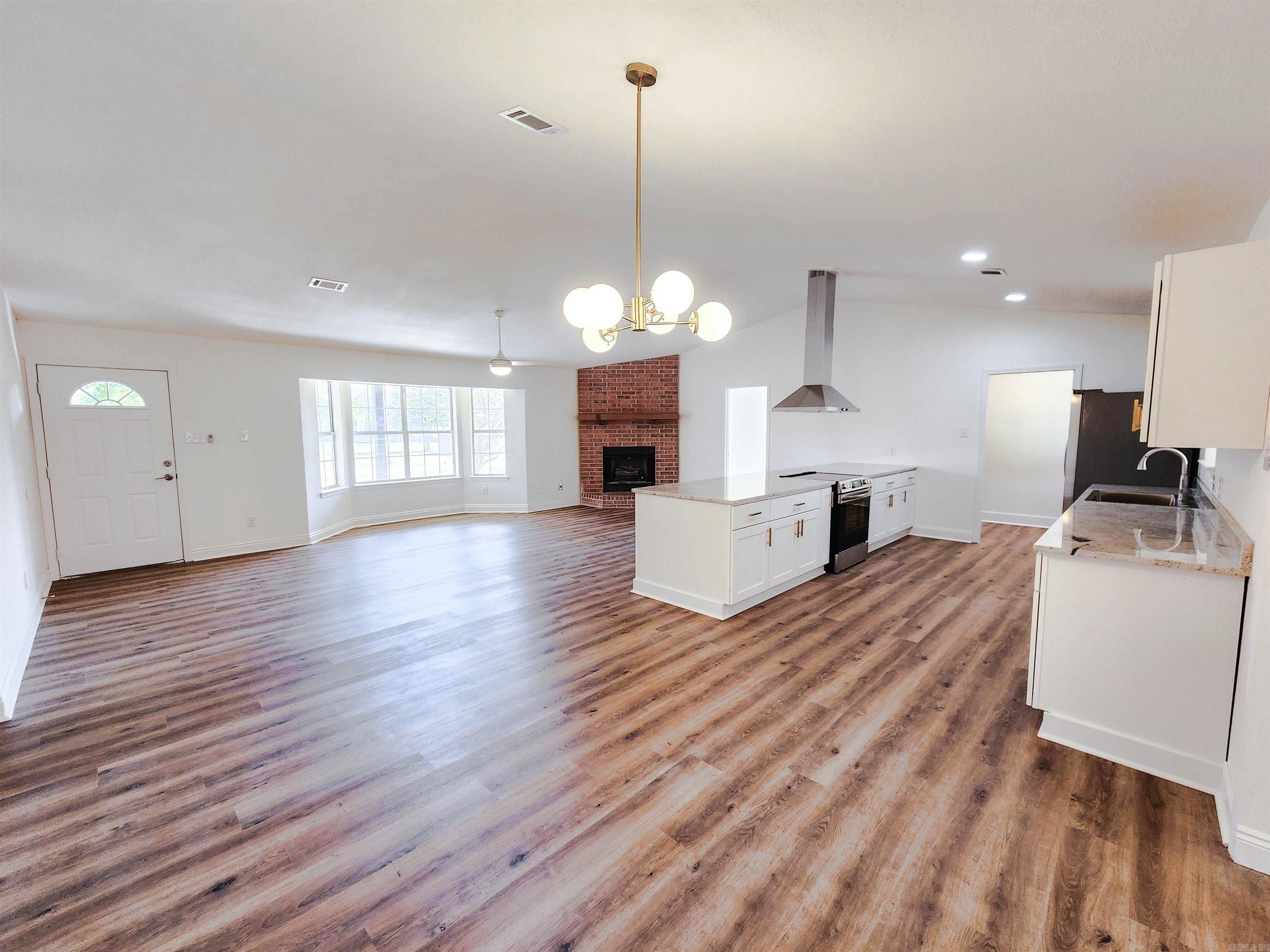 SHADY MEADOW - Residential