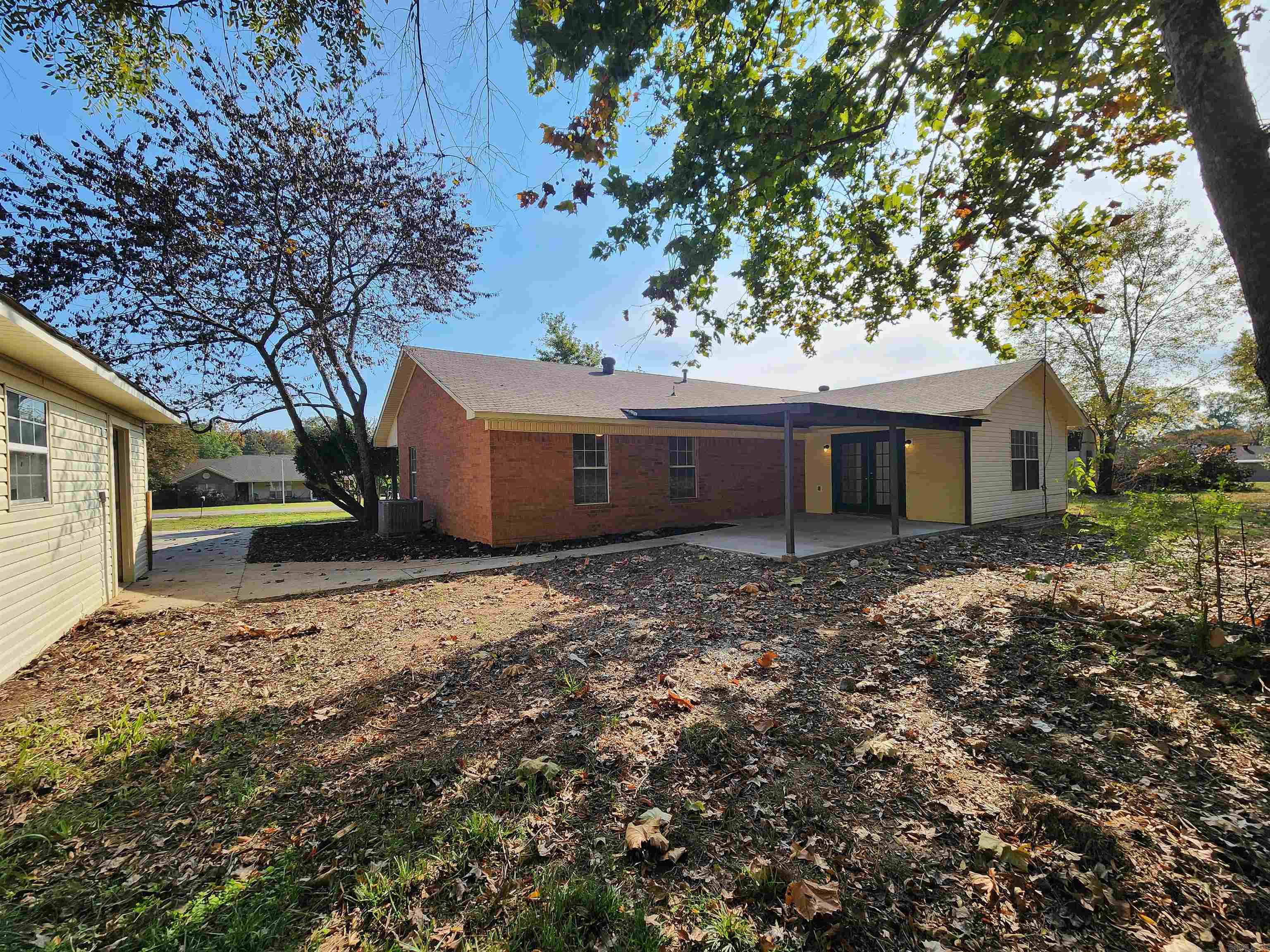 SHADY MEADOW - Residential