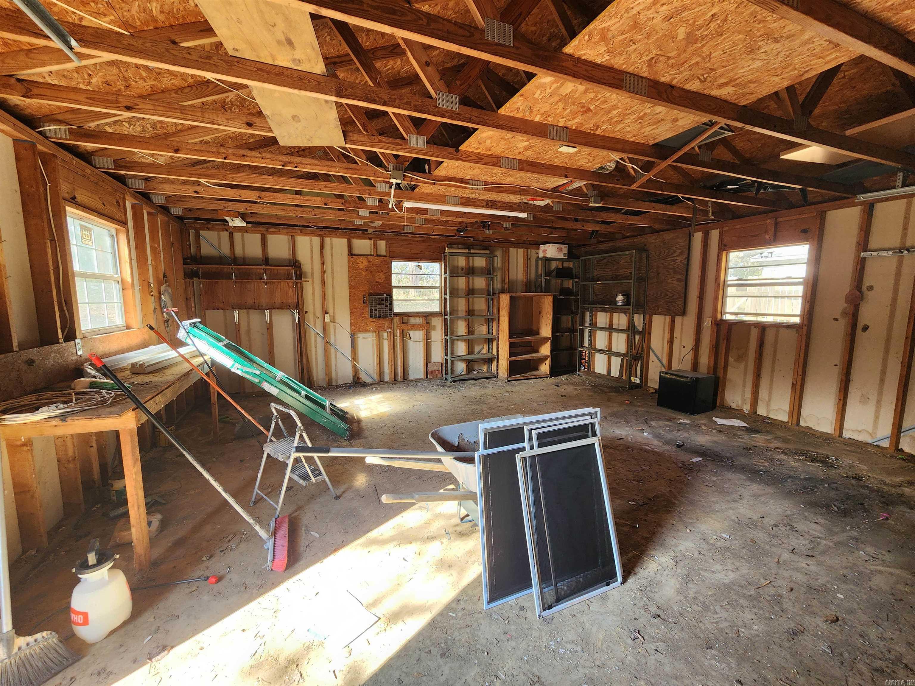 SHADY MEADOW - Residential