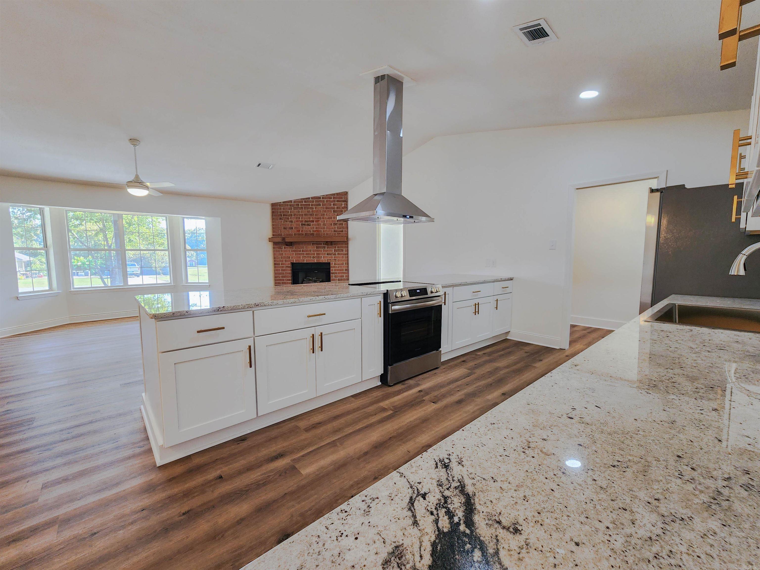 SHADY MEADOW - Residential