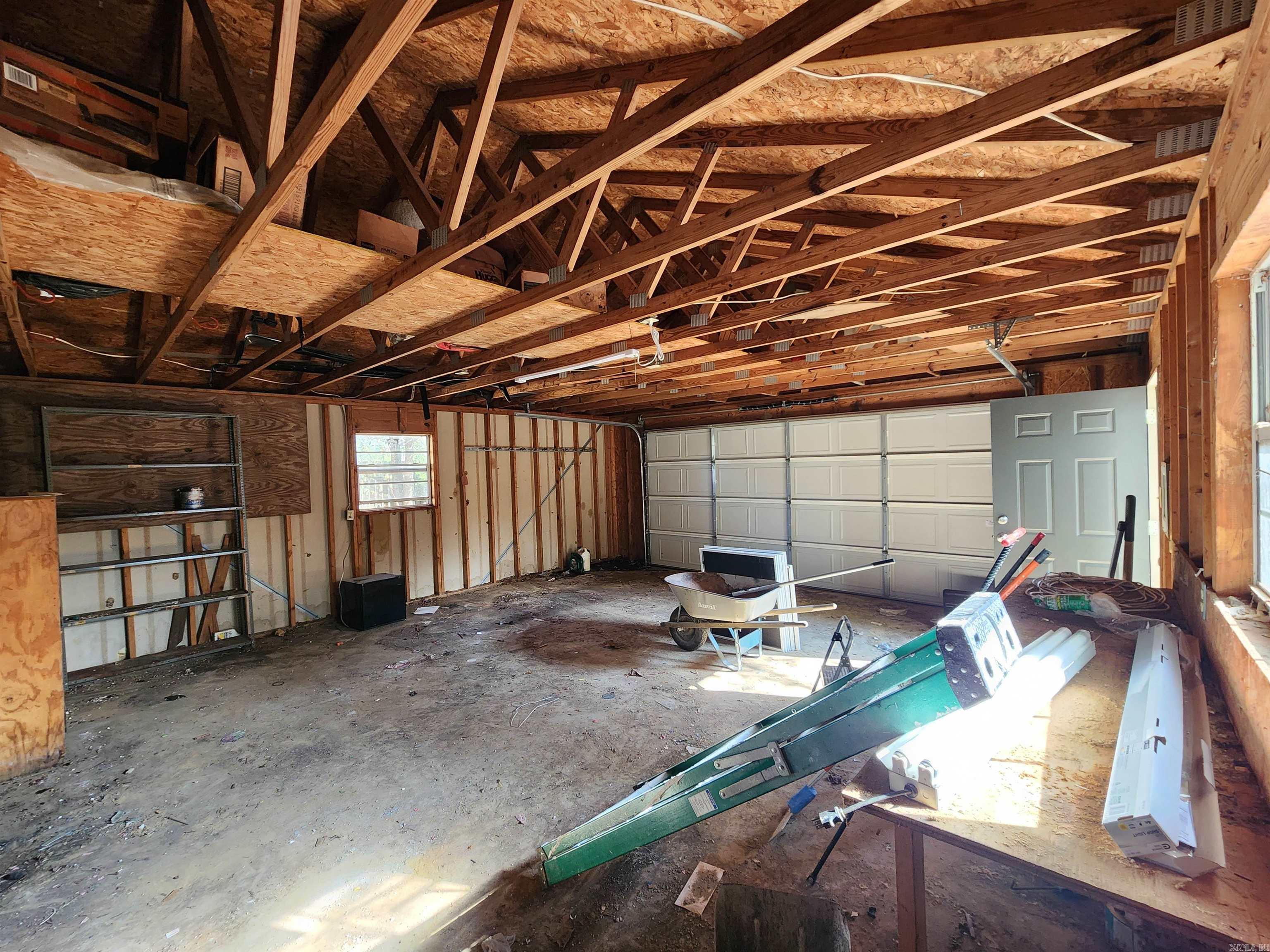 SHADY MEADOW - Residential