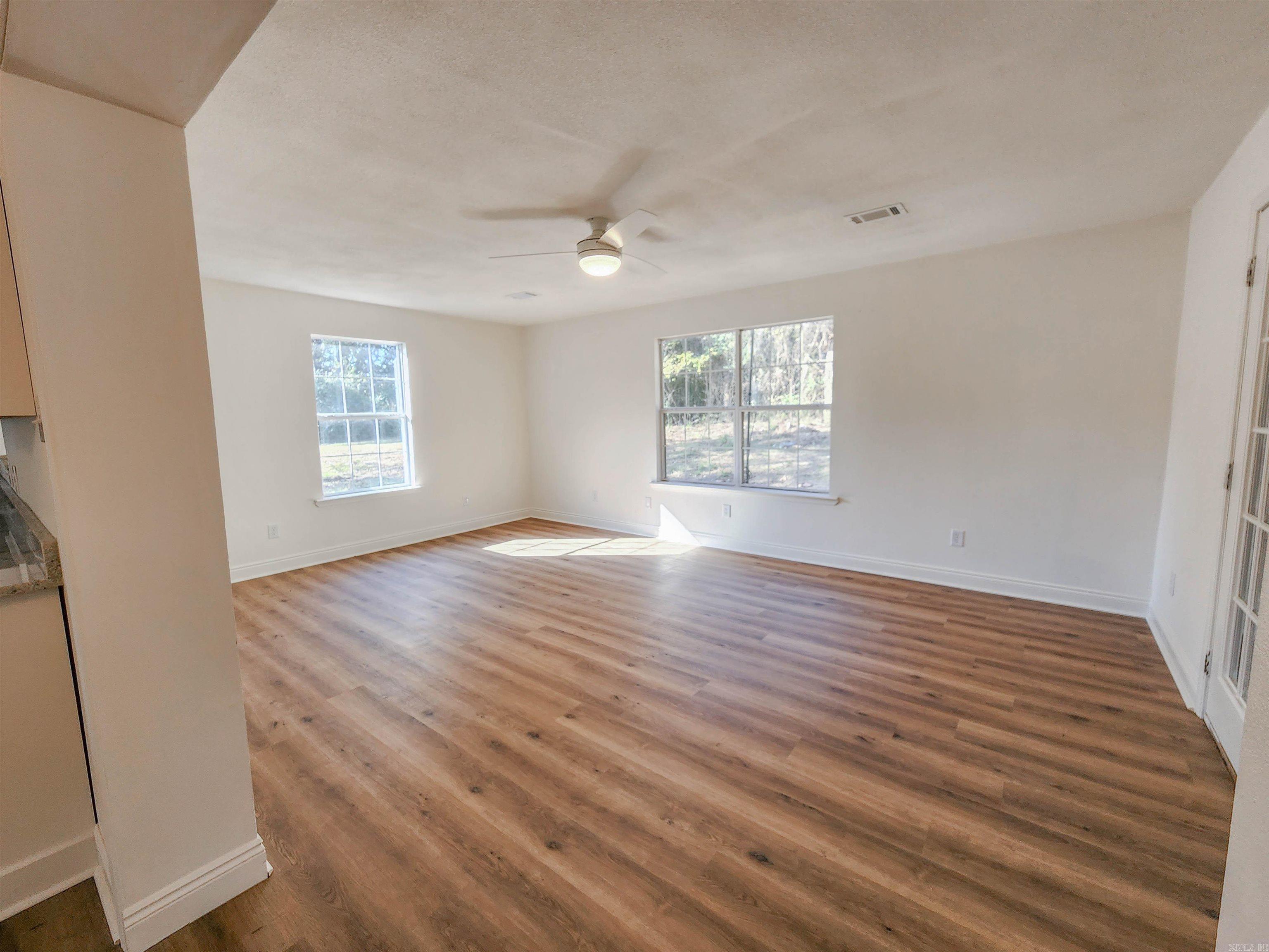 SHADY MEADOW - Residential