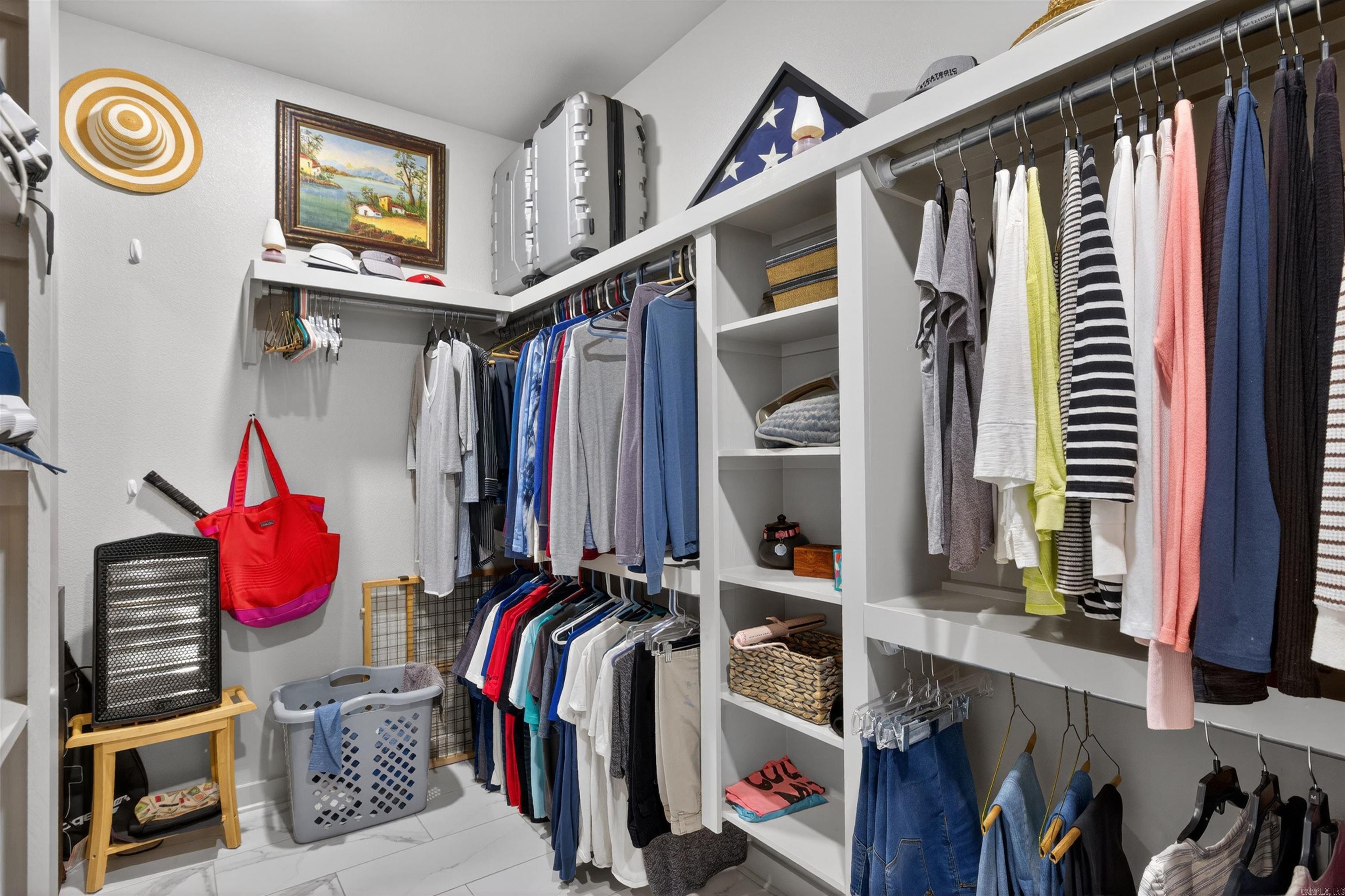 CACERES - Residential