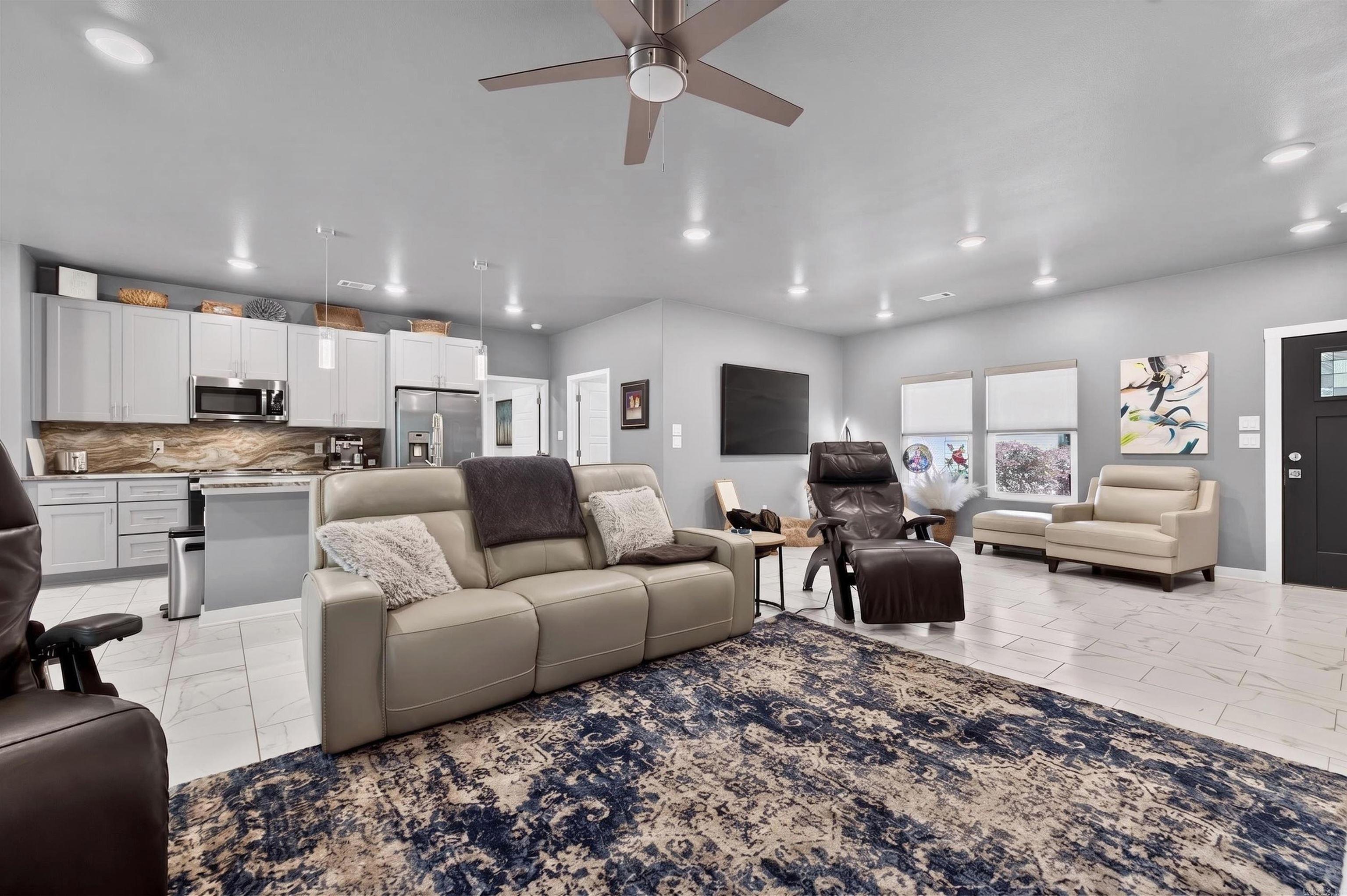 CACERES - Residential