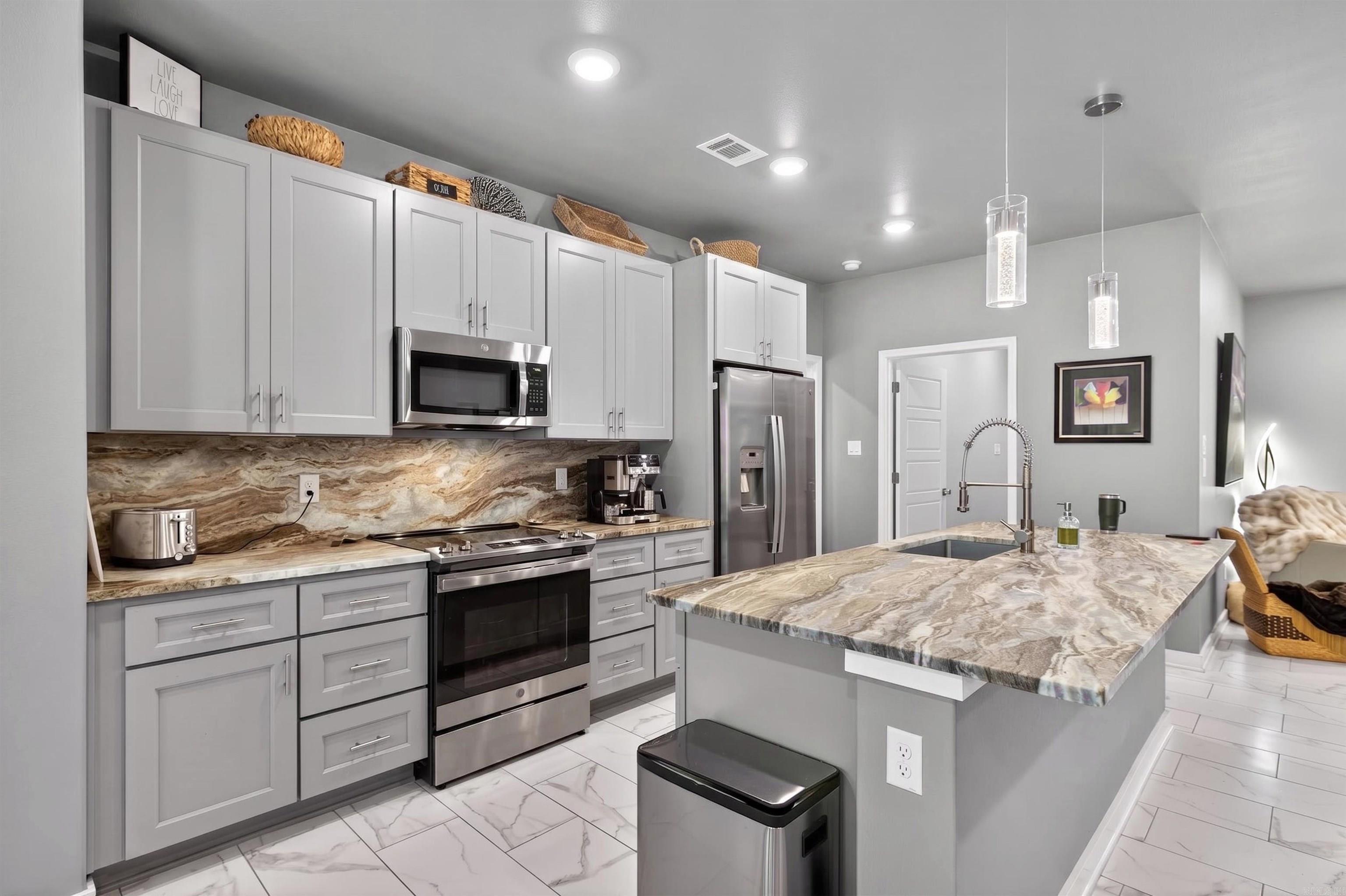 CACERES - Residential