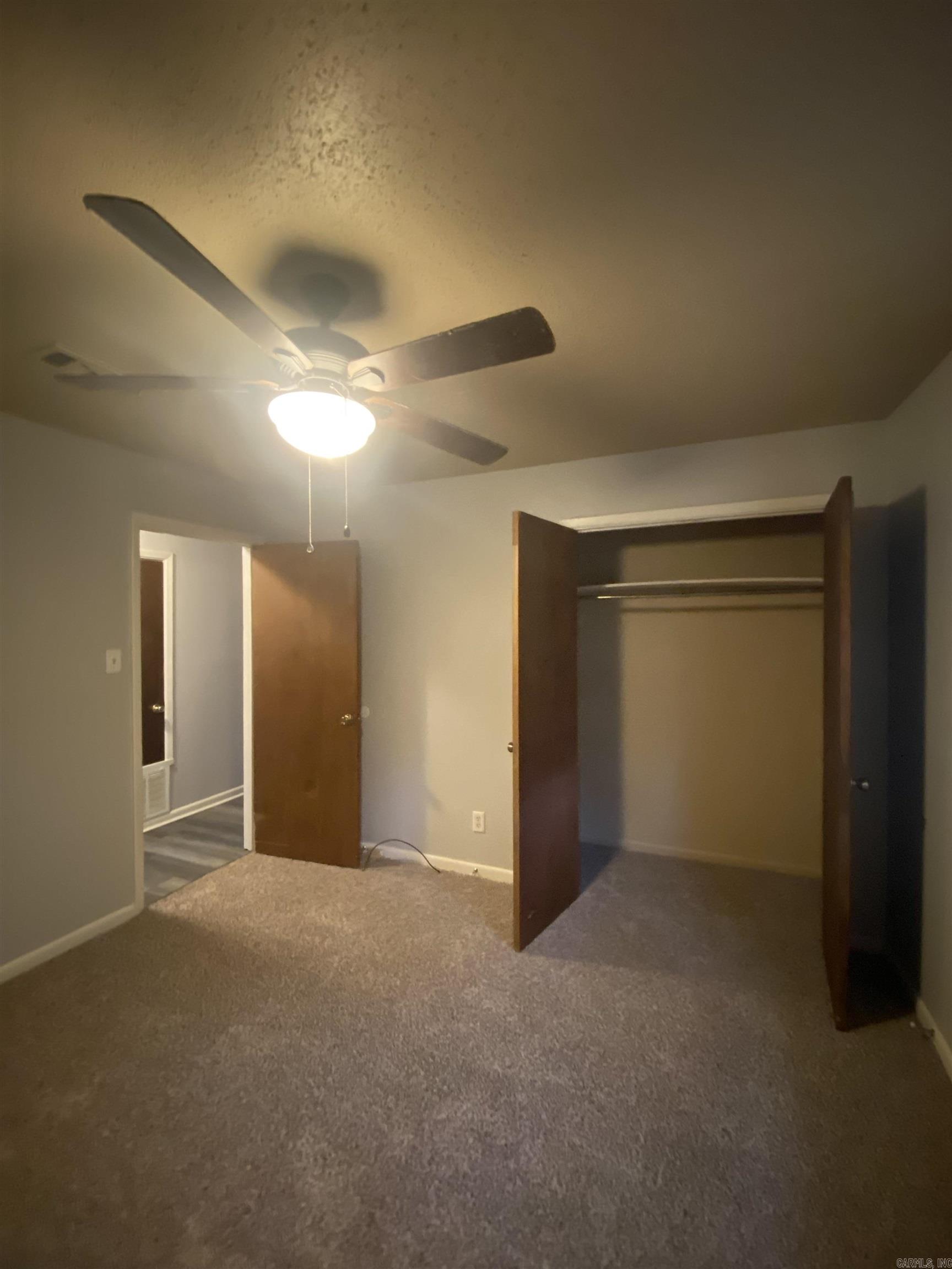 Royal Manor - Residential Income