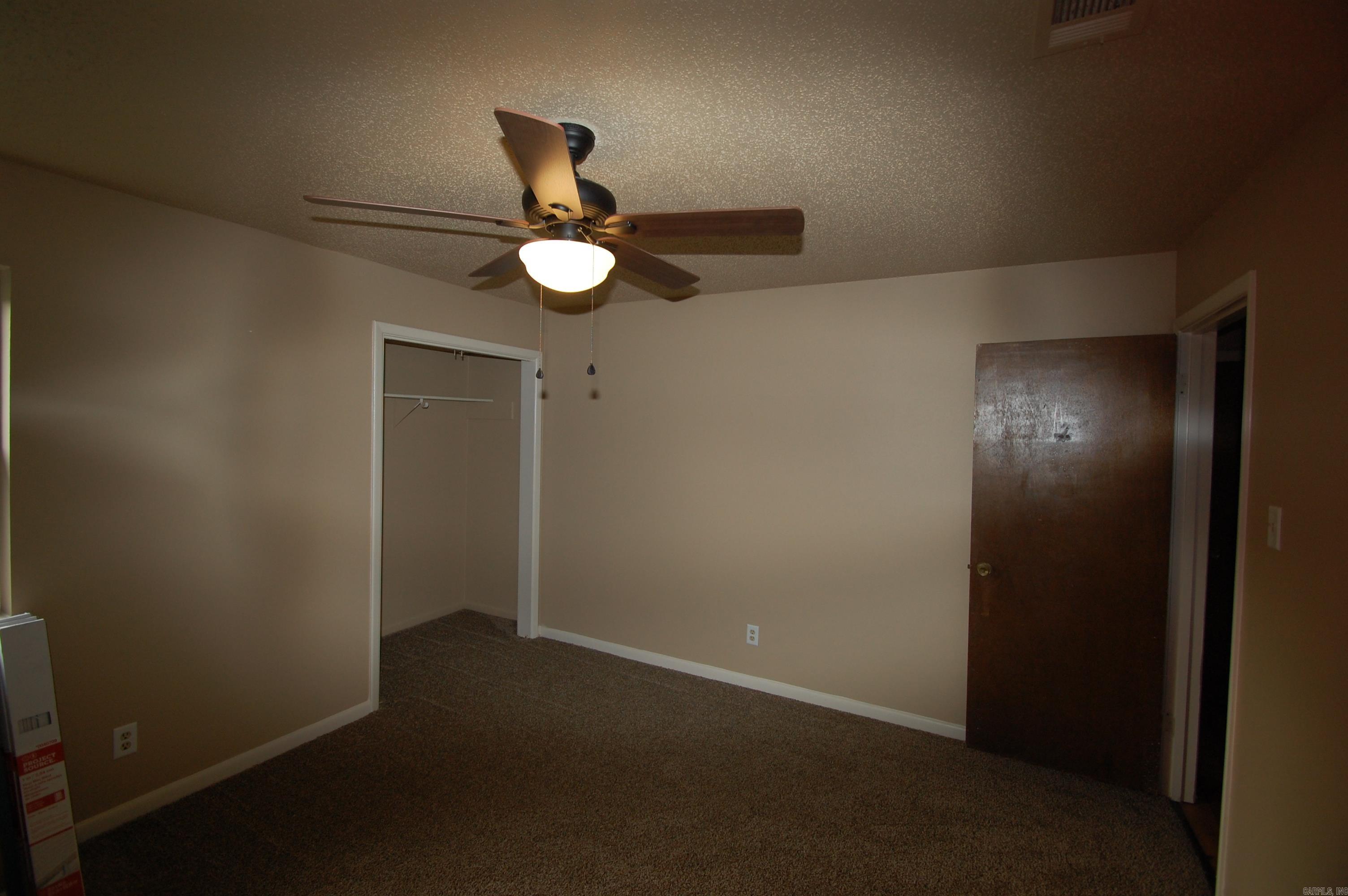 Royal Manor - Residential Income