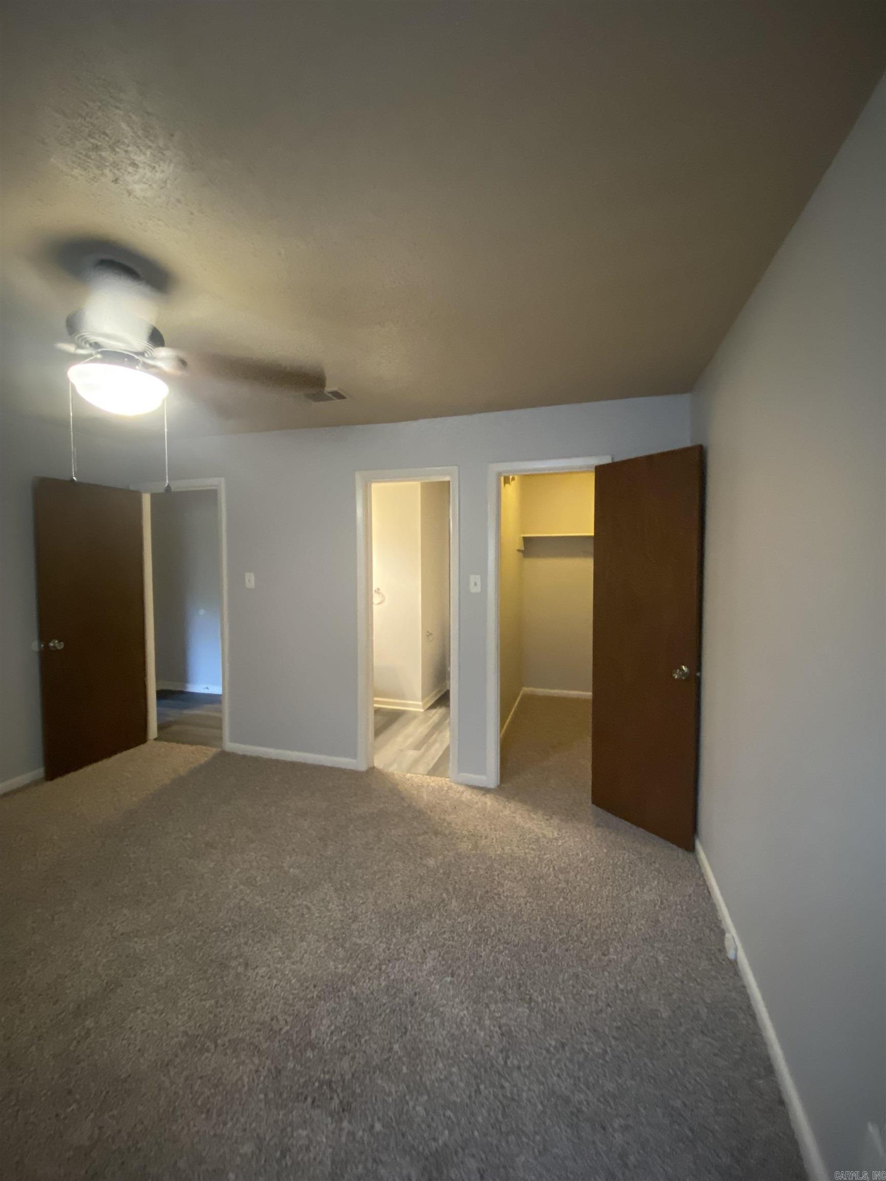 Royal Manor - Residential Income