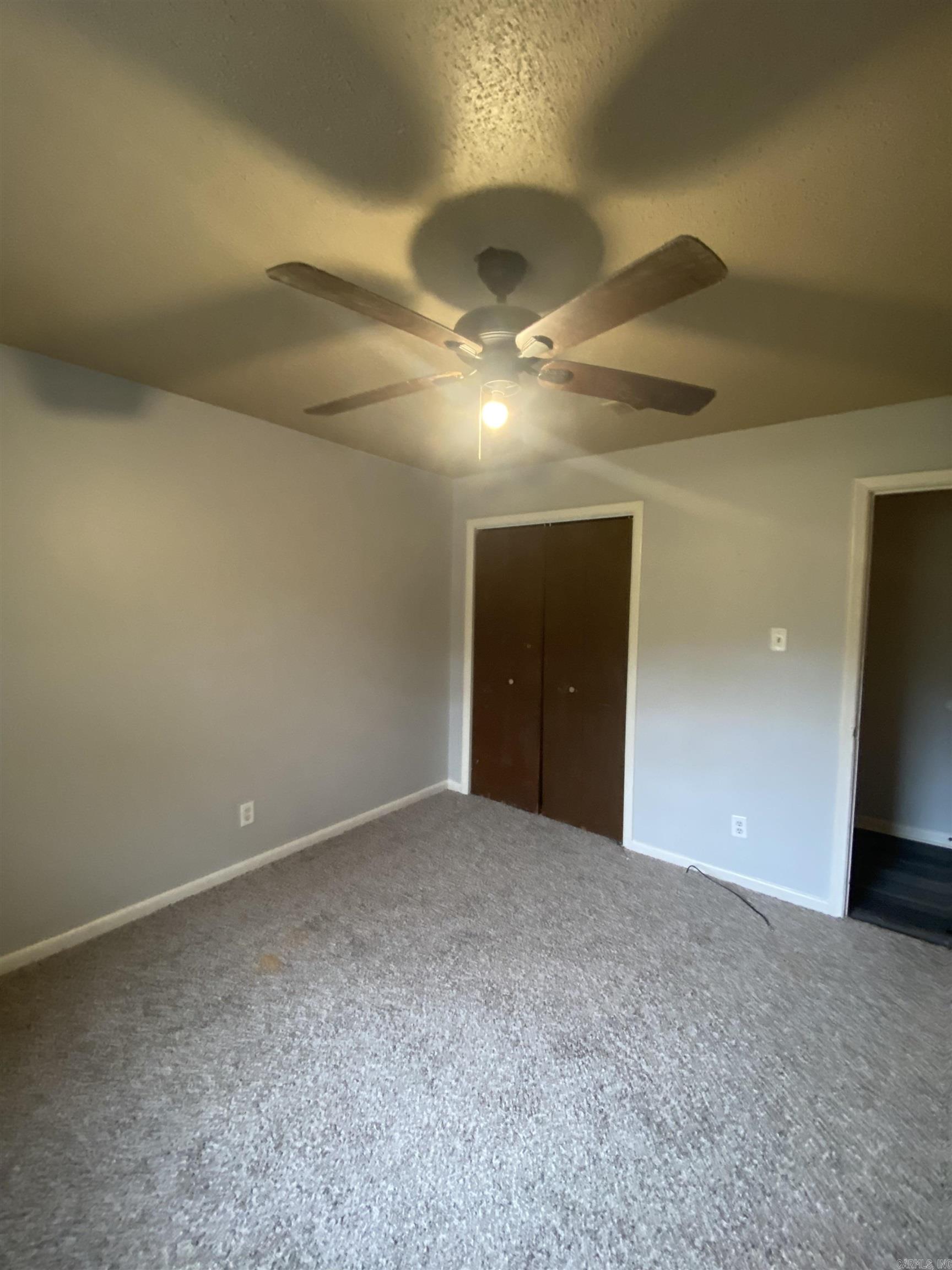 Royal Manor - Residential Income