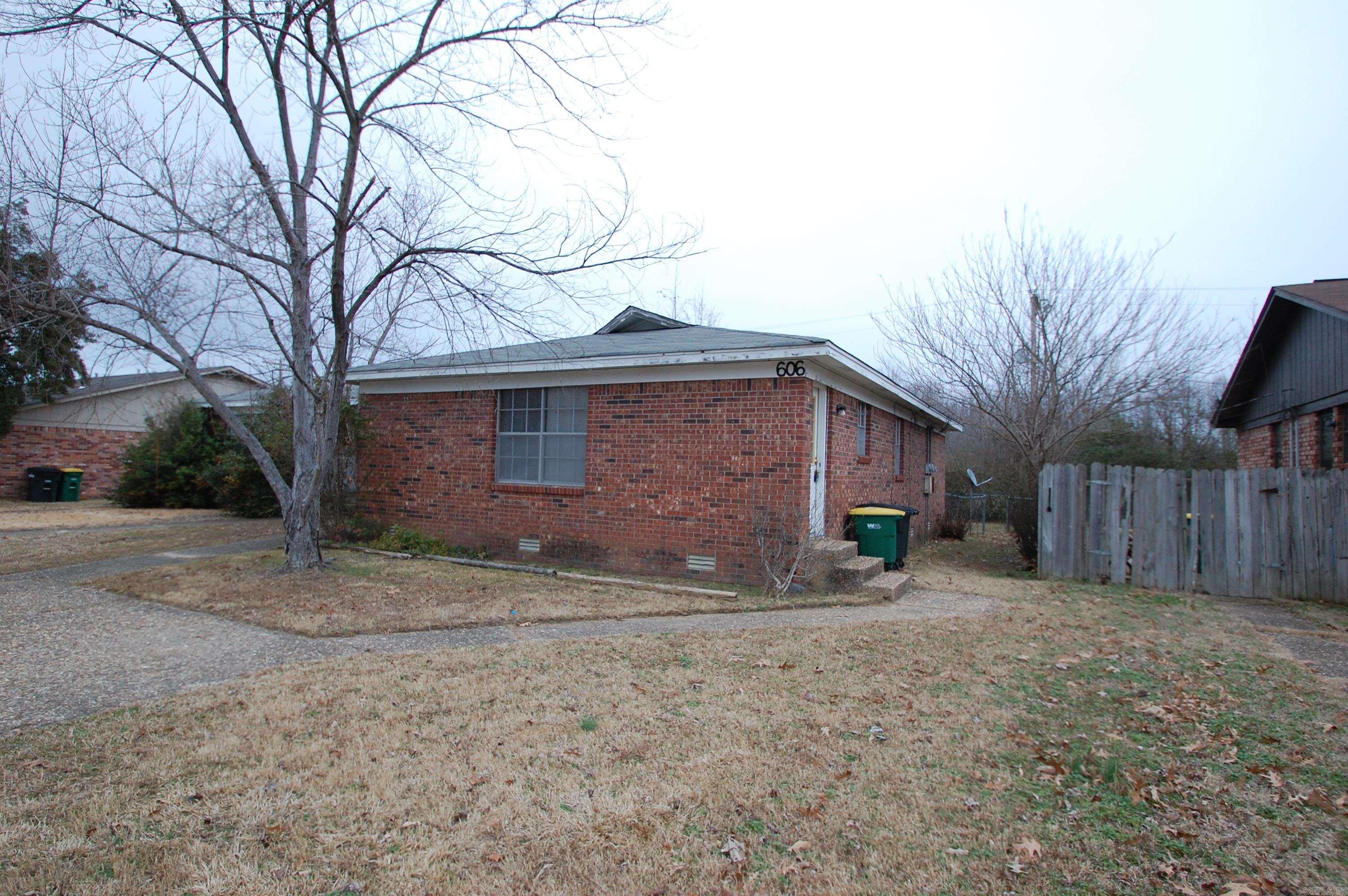 Royal Manor - Residential Income