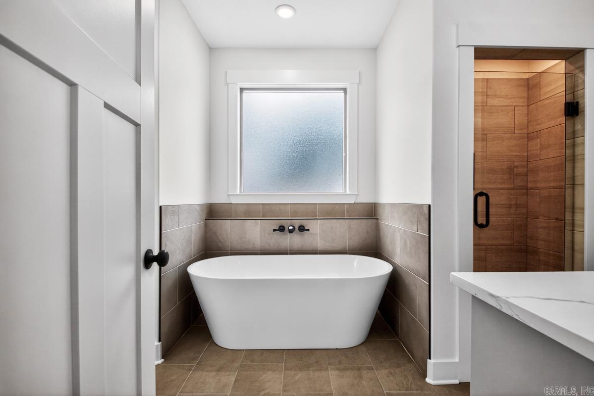 EAGLE RIDGE ESTATES - Residential