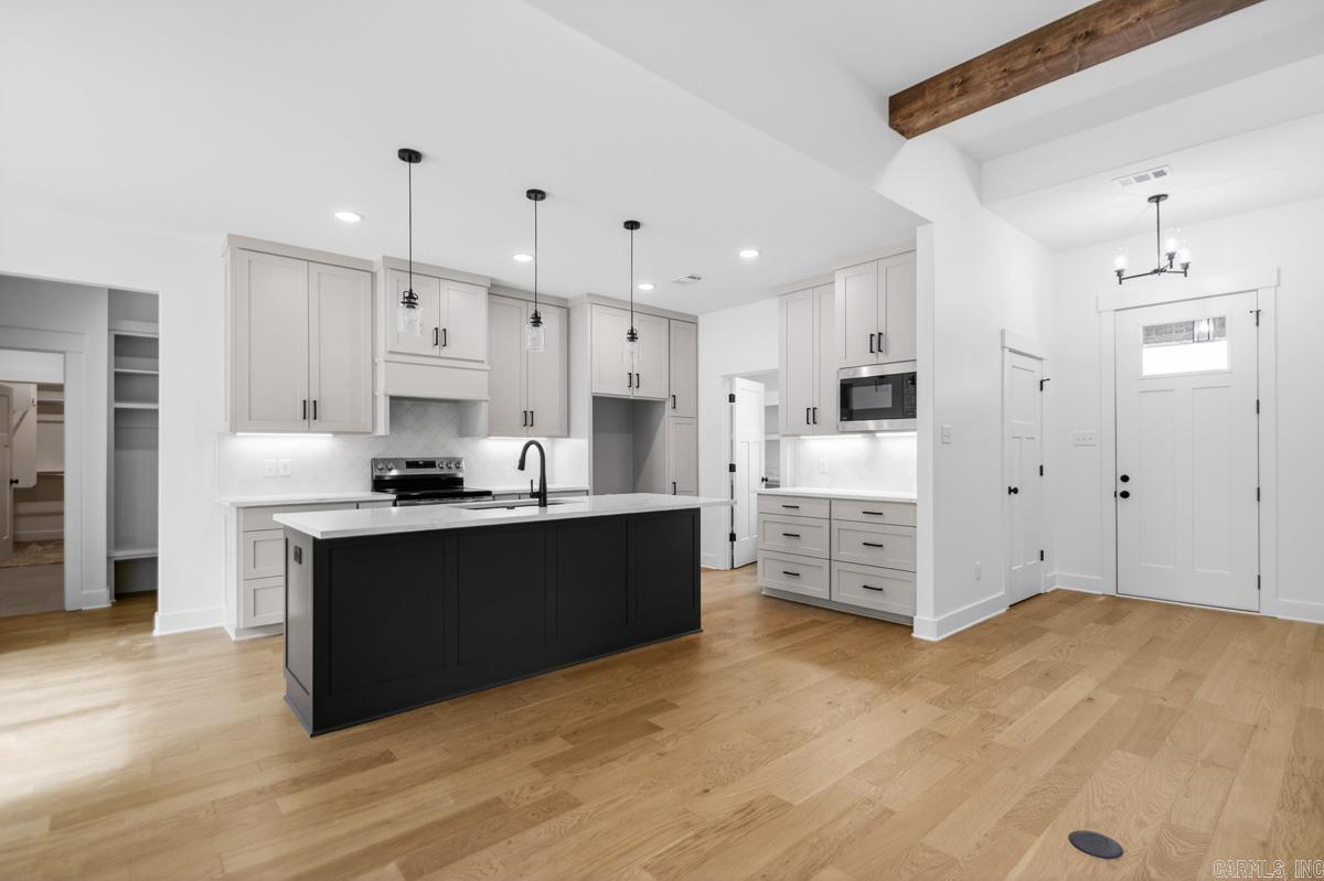 EAGLE RIDGE ESTATES - Residential