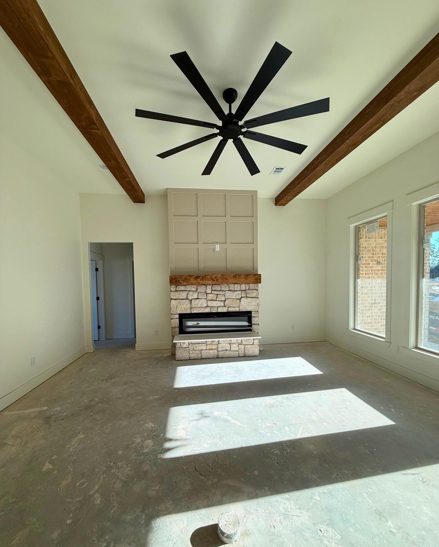 EAGLE RIDGE ESTATES - Residential