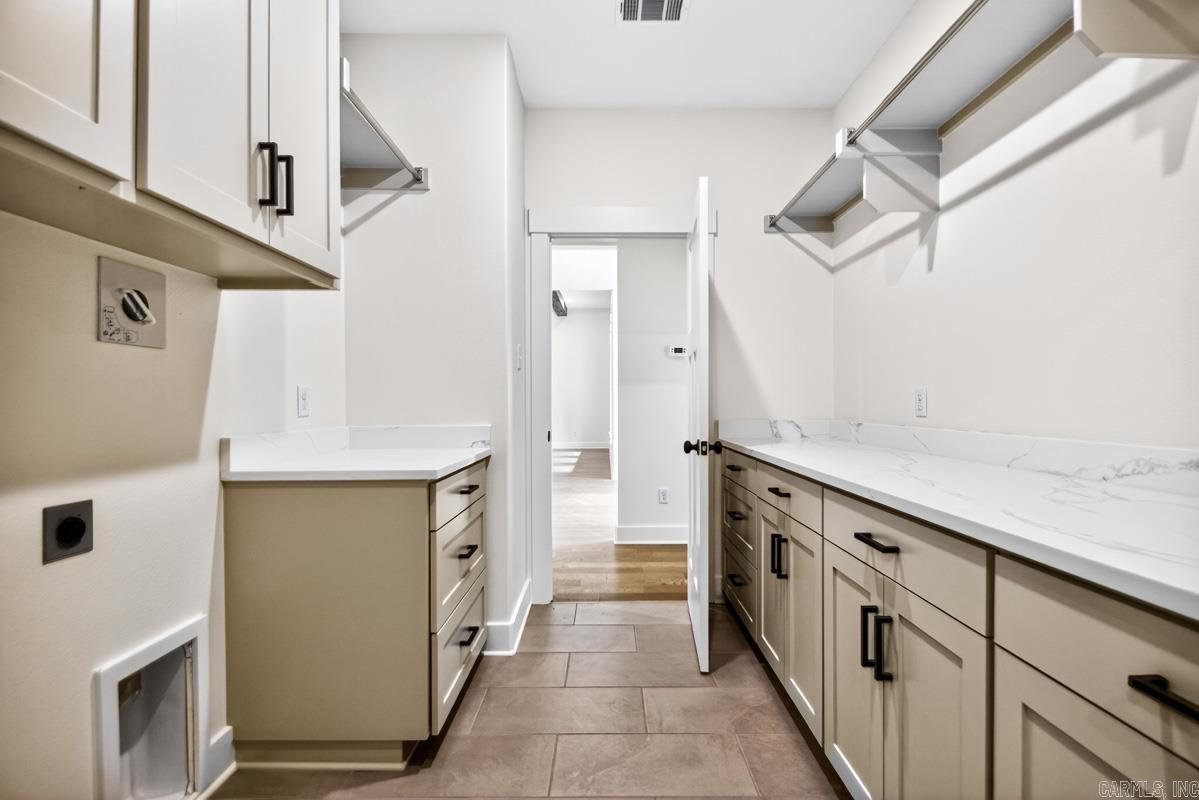 EAGLE RIDGE ESTATES - Residential