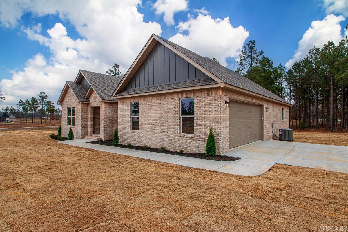 EAGLE RIDGE ESTATES - Residential