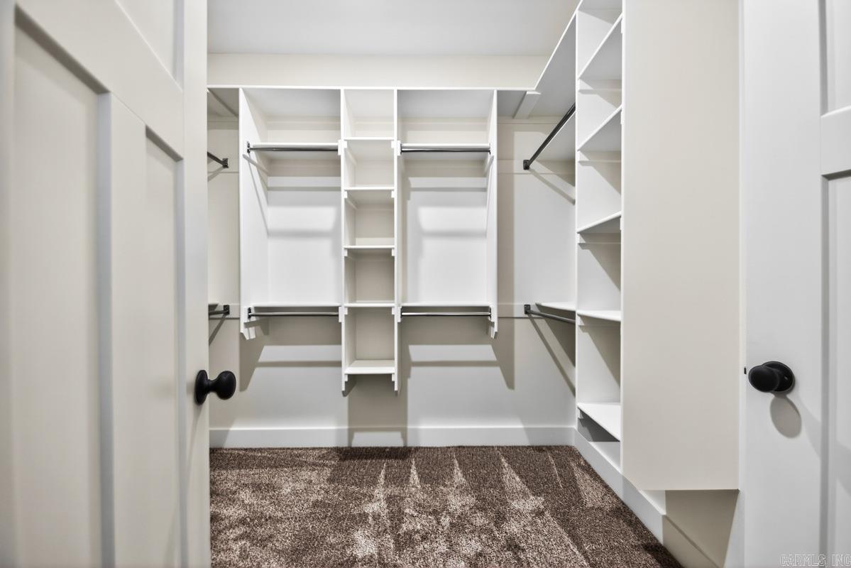 EAGLE RIDGE ESTATES - Residential