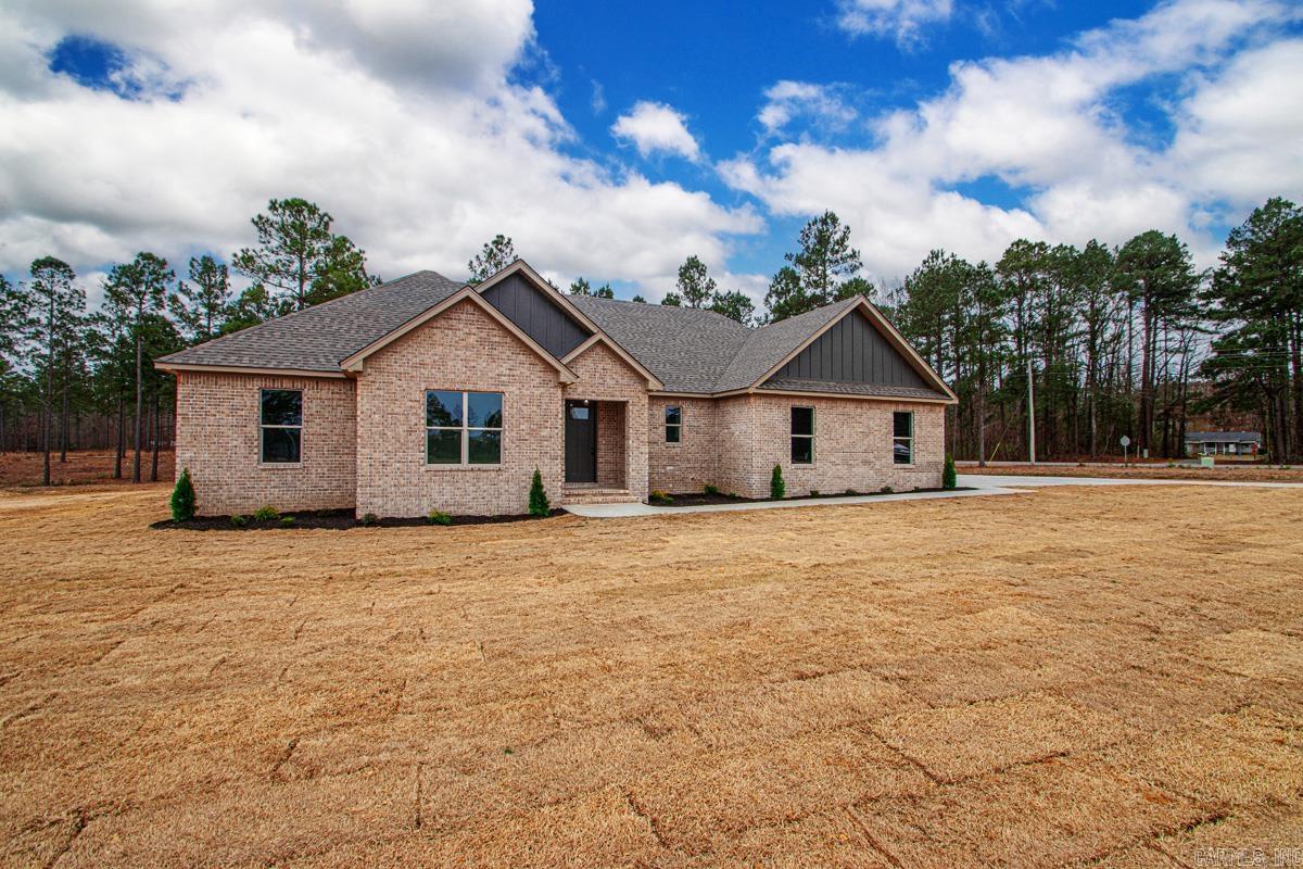 EAGLE RIDGE ESTATES - Residential