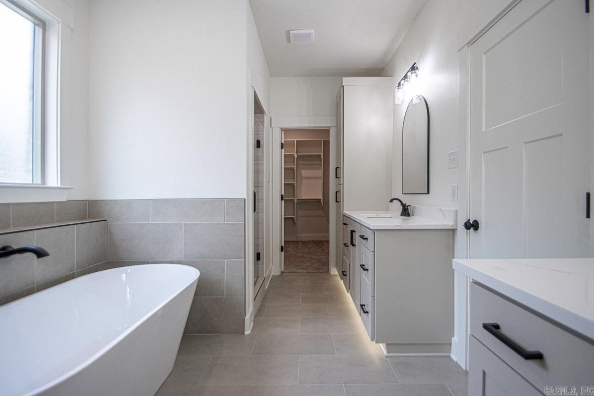 EAGLE RIDGE ESTATES - Residential