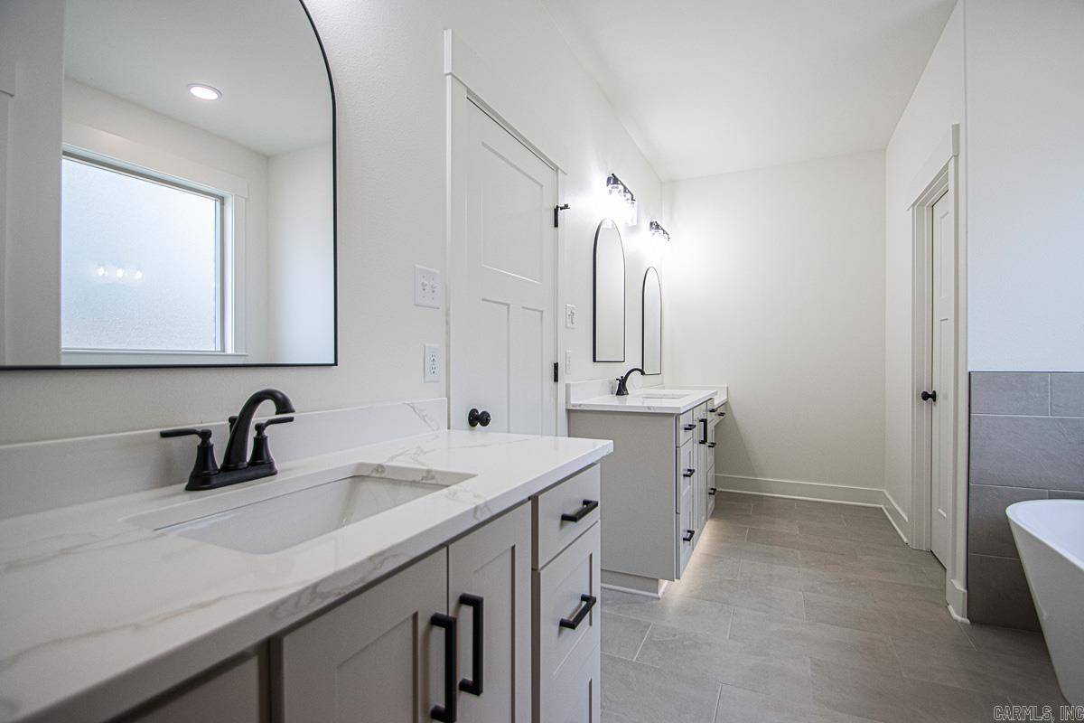 EAGLE RIDGE ESTATES - Residential