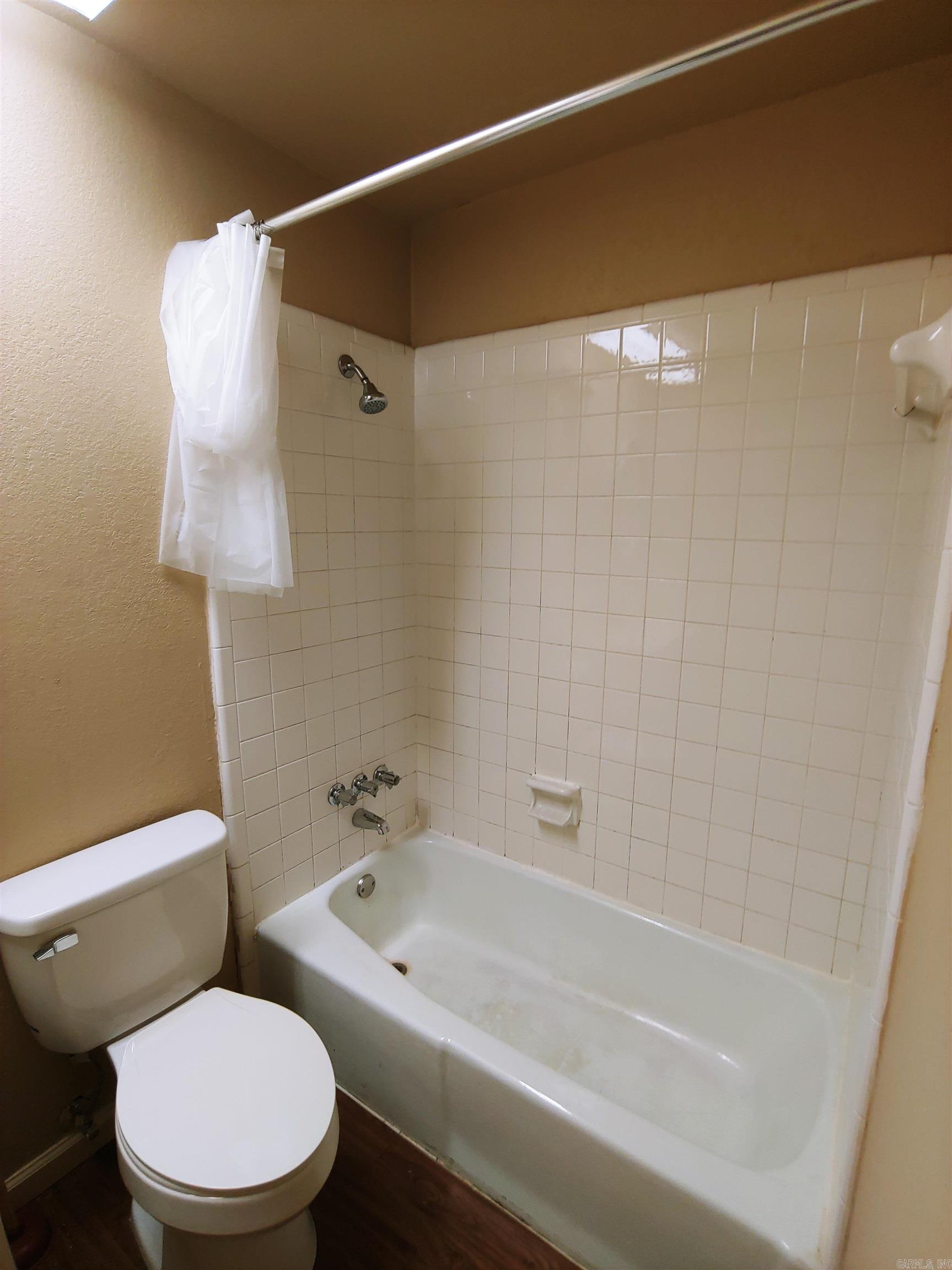 Plunkett 2nd - Residential Lease