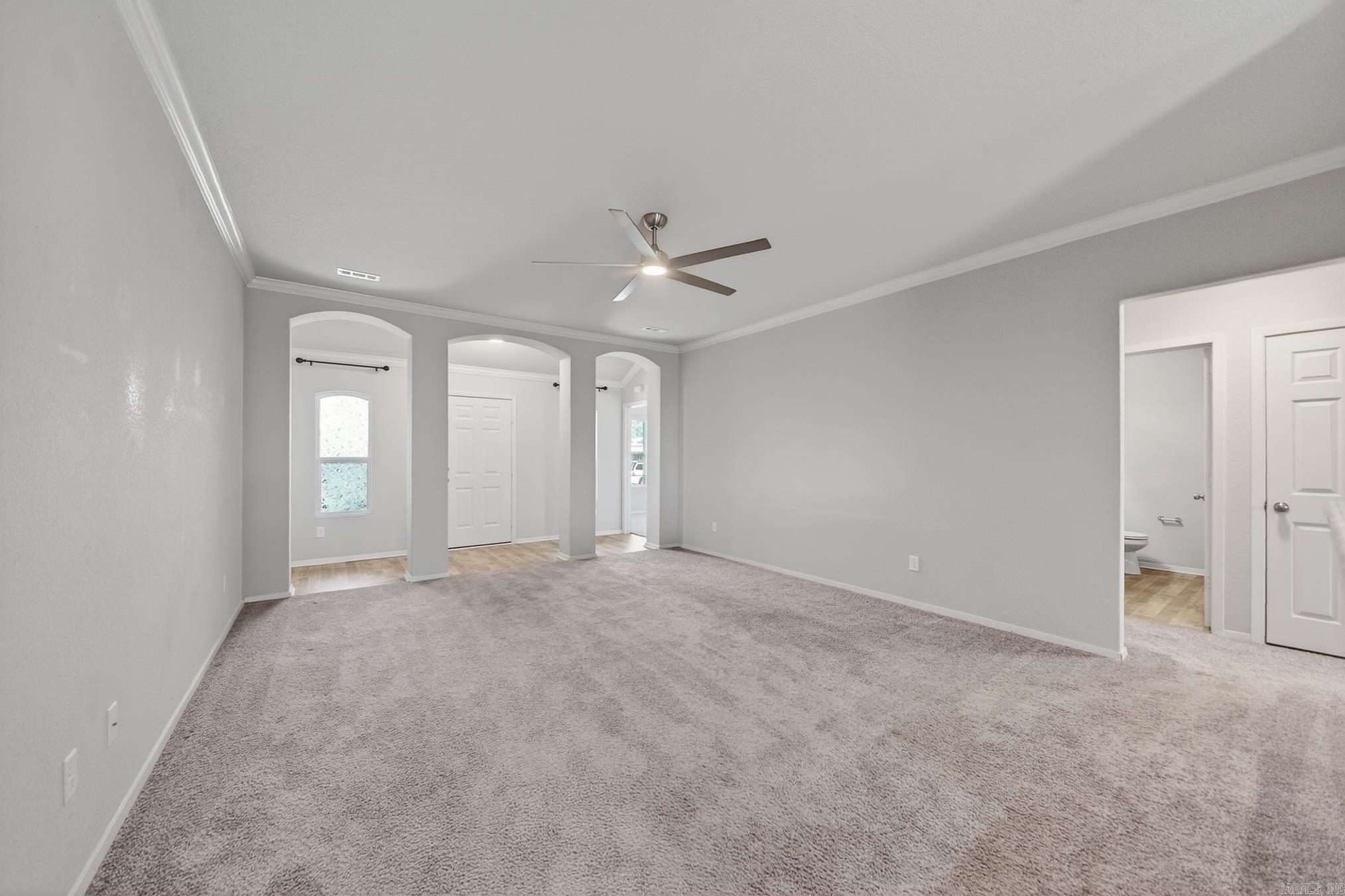 OAKLAND GROVE ESTATES - Residential Lease