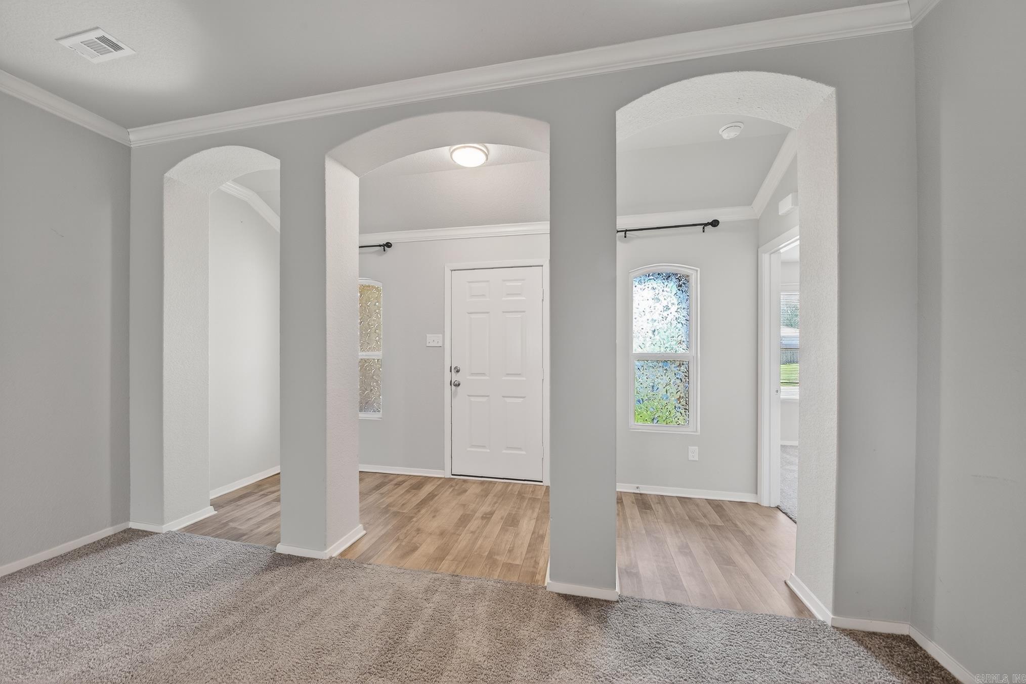 OAKLAND GROVE ESTATES - Residential Lease