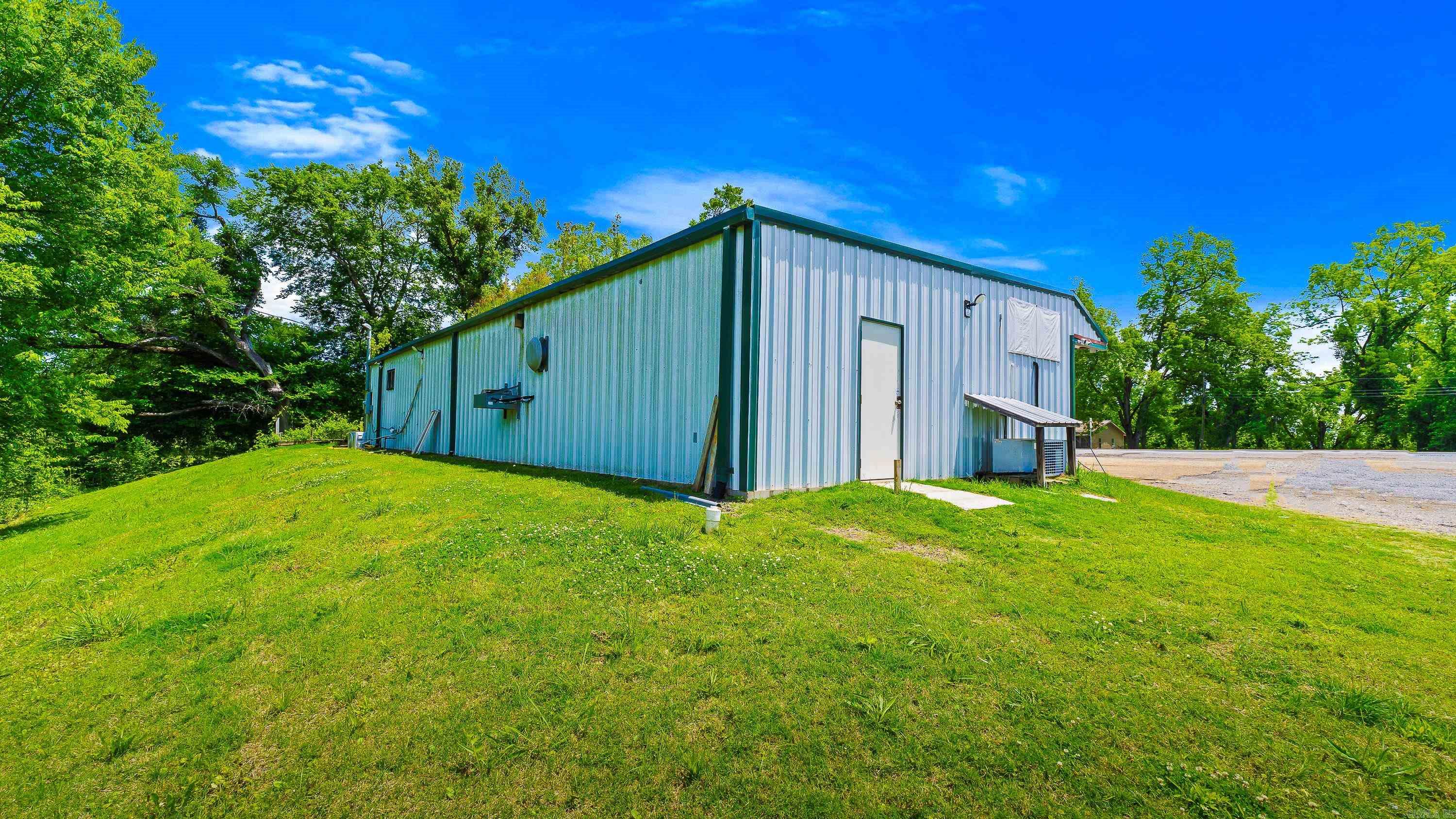 Fulton - Commercial Sale