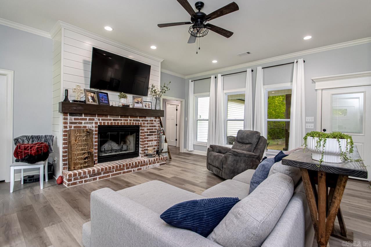 SPRINGWATER - Residential