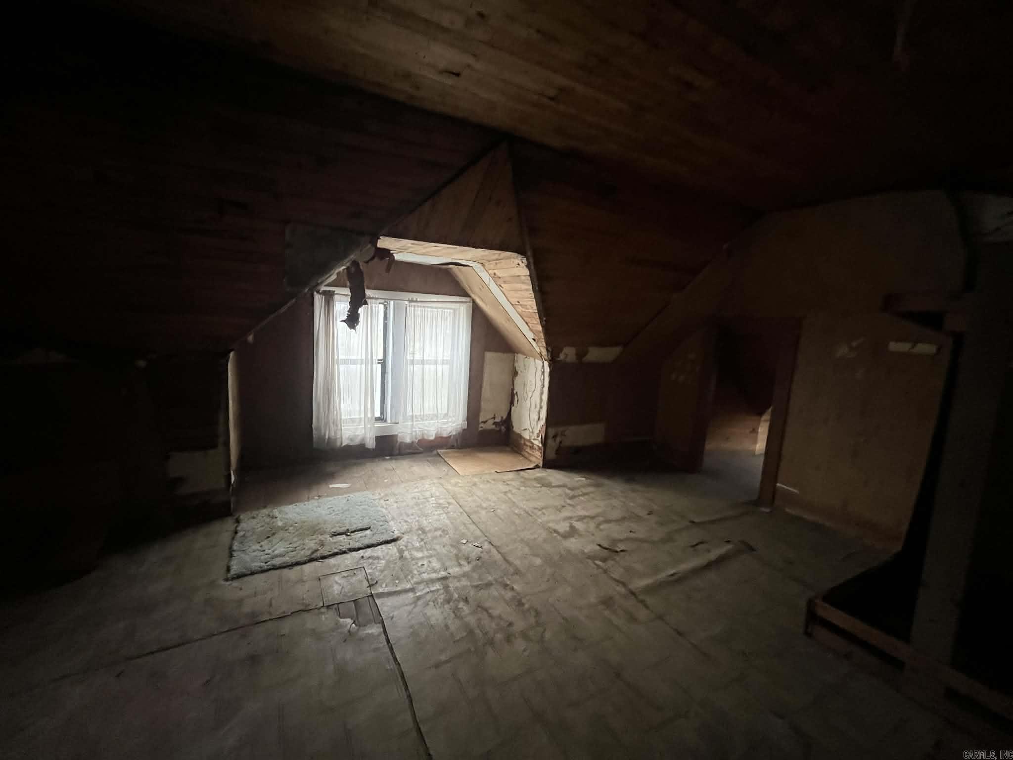 Mena Original - Residential