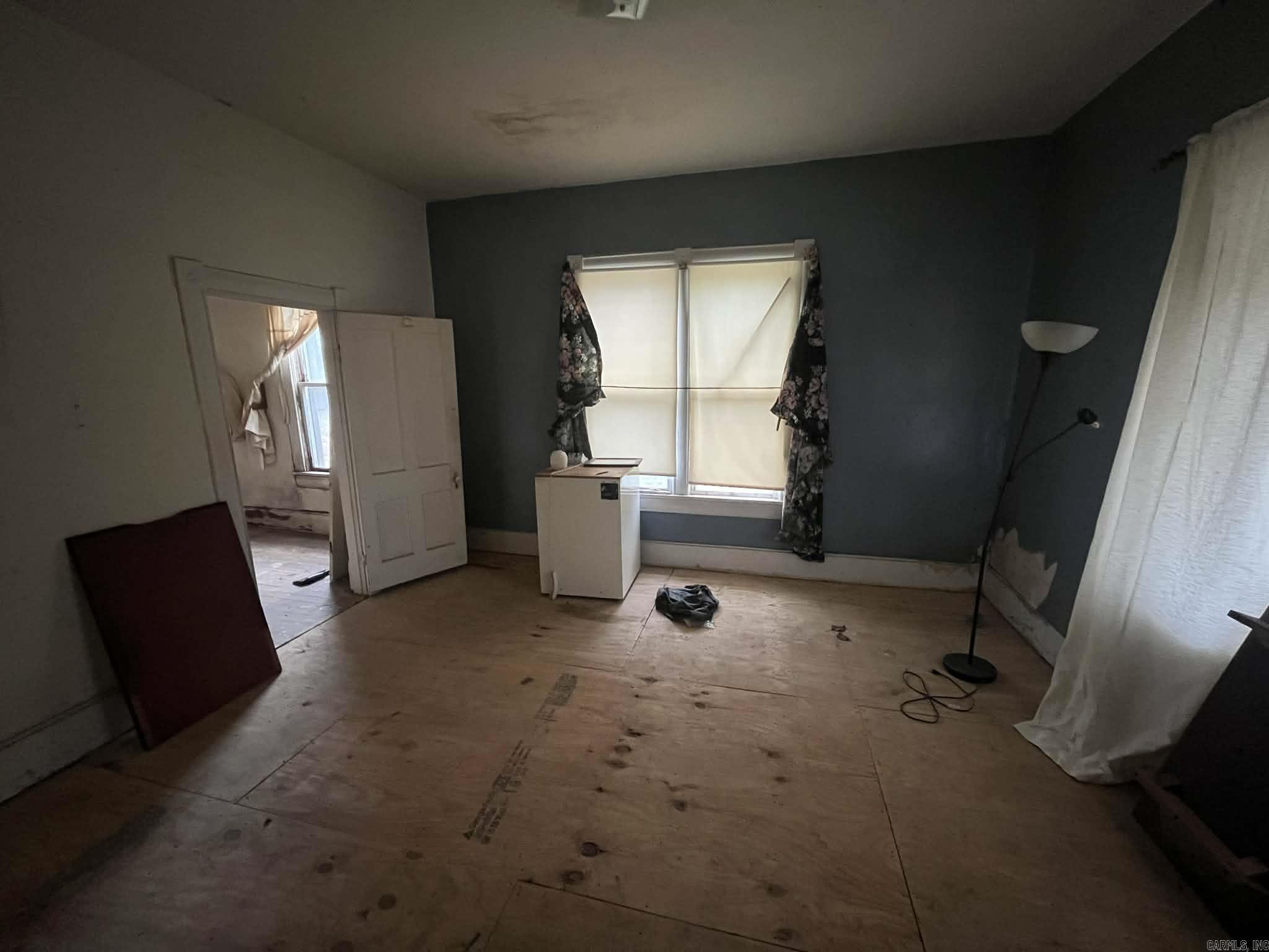 Mena Original - Residential