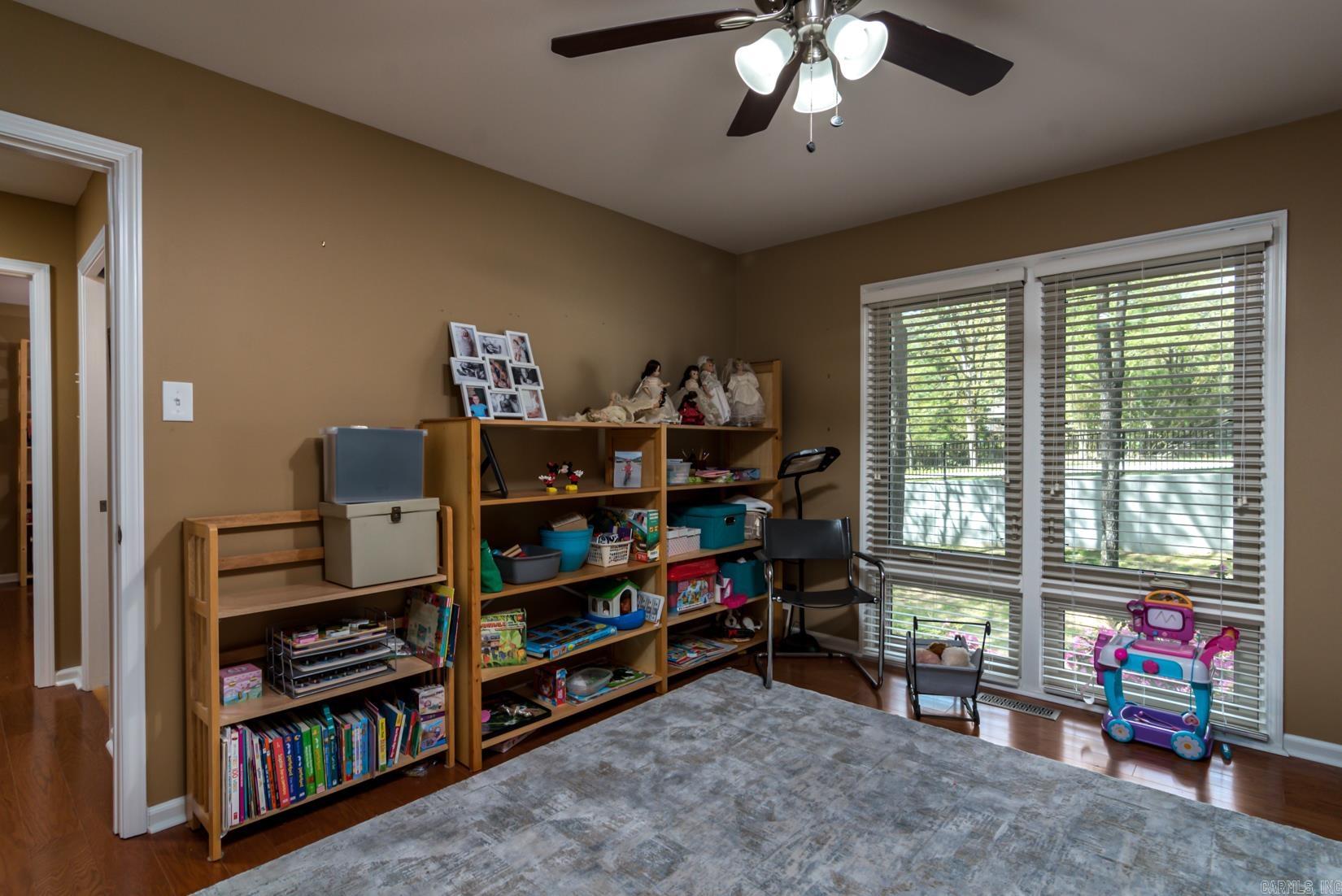 PLEASANT VALLEY - Residential