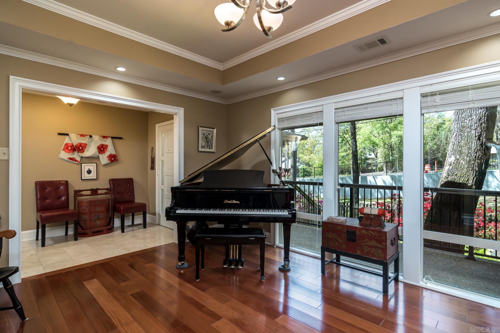 PLEASANT VALLEY - Residential