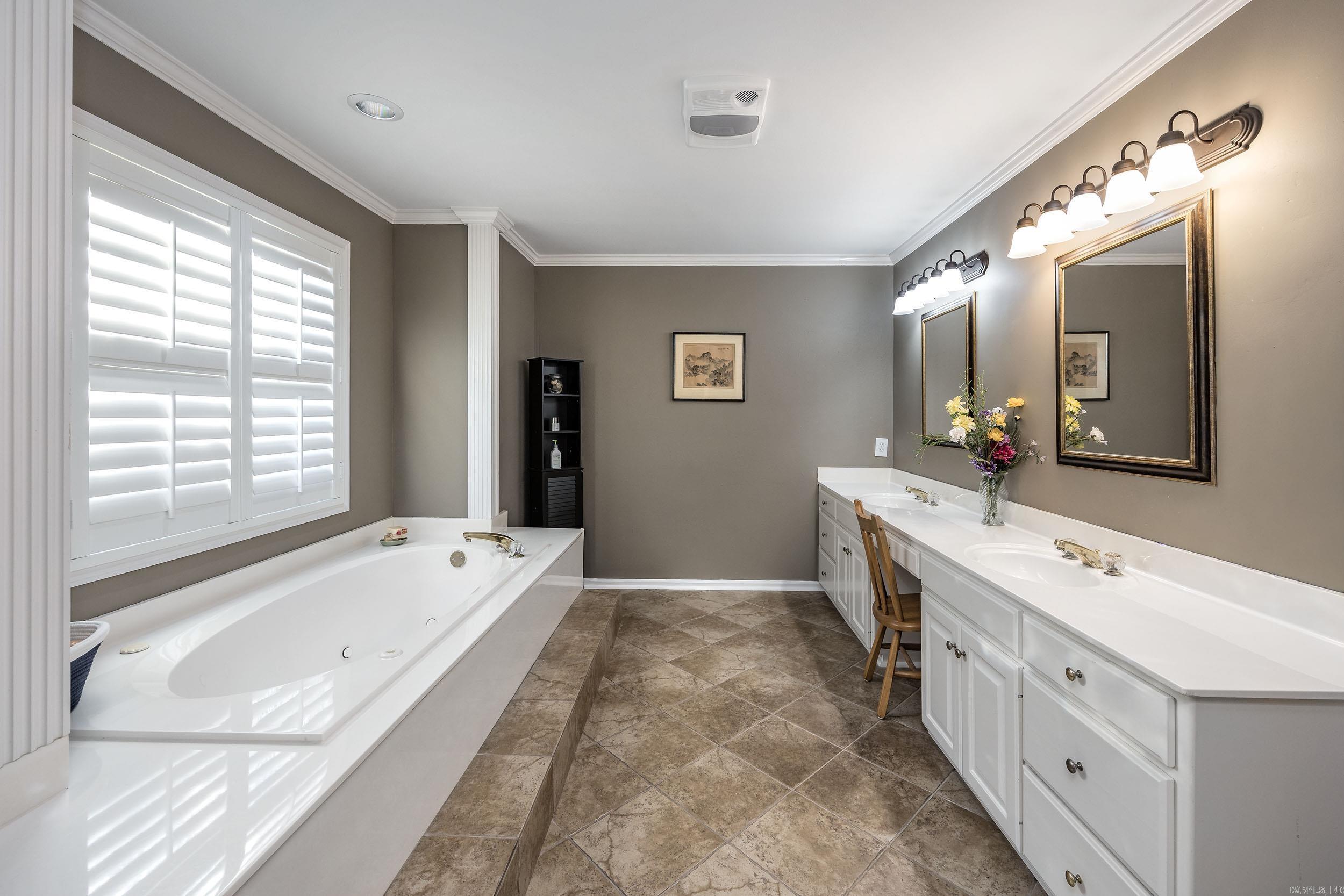 ST CHARLES ADDN - Residential