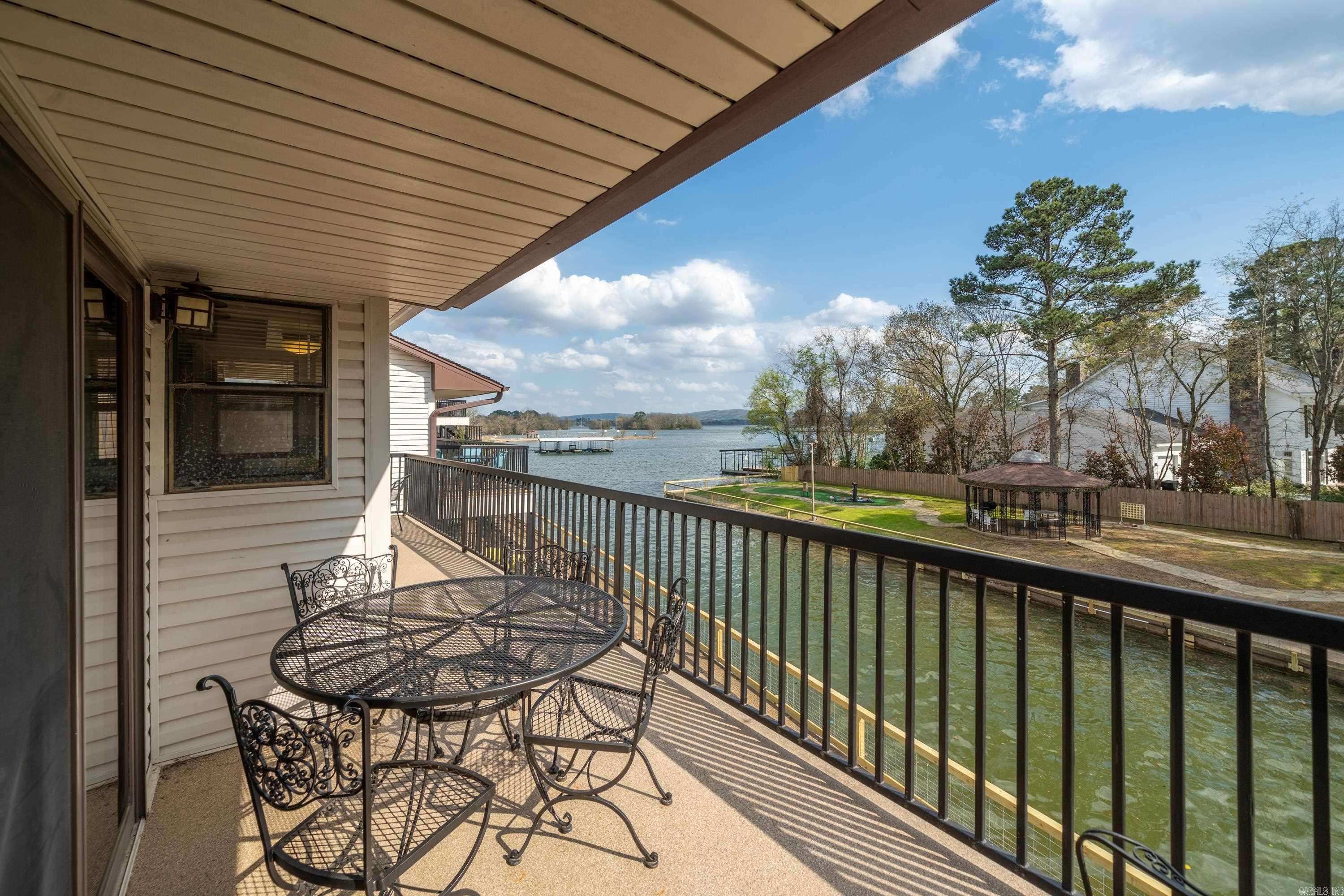 EMERALD ISLE HPR - Residential