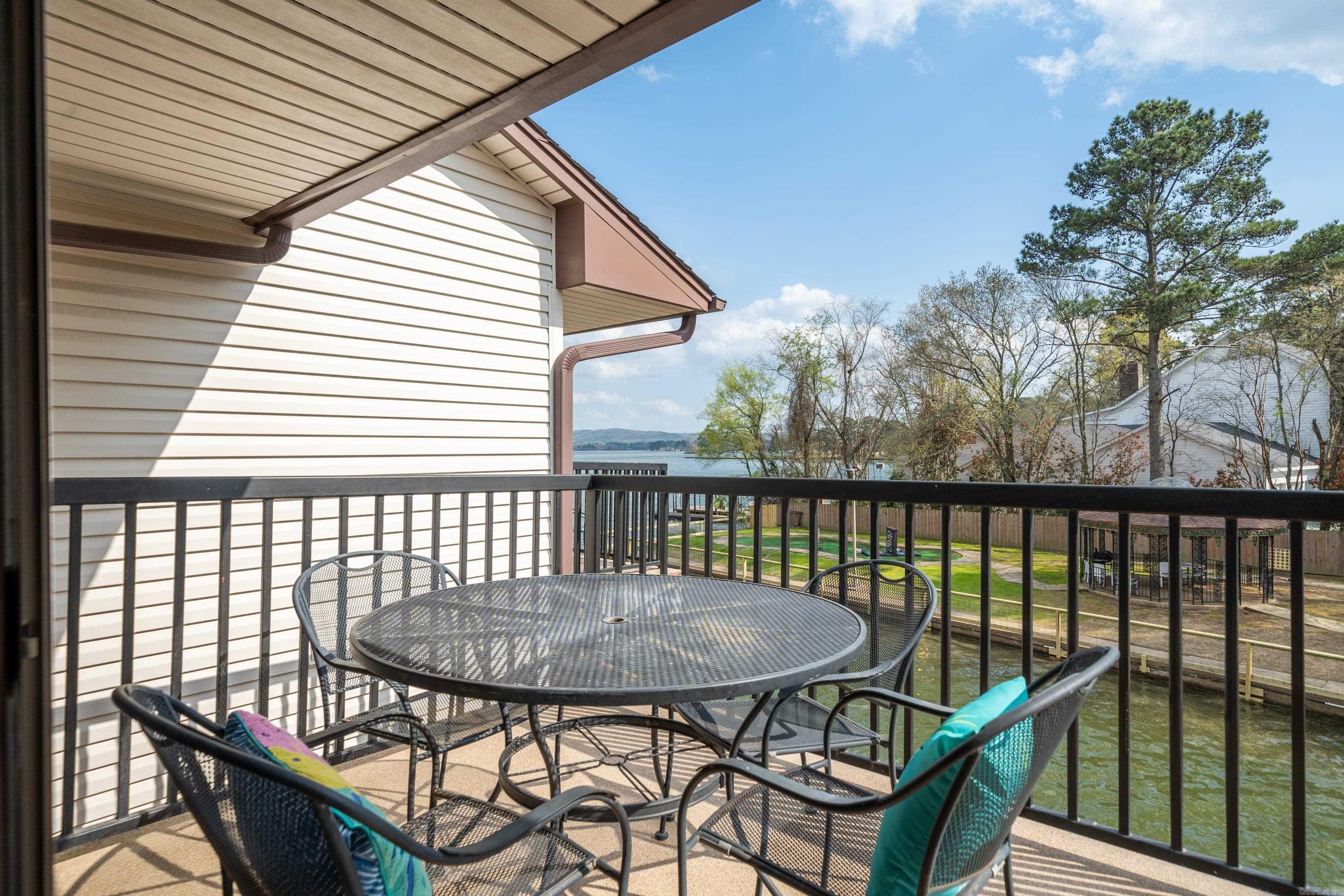 EMERALD ISLE HPR - Residential