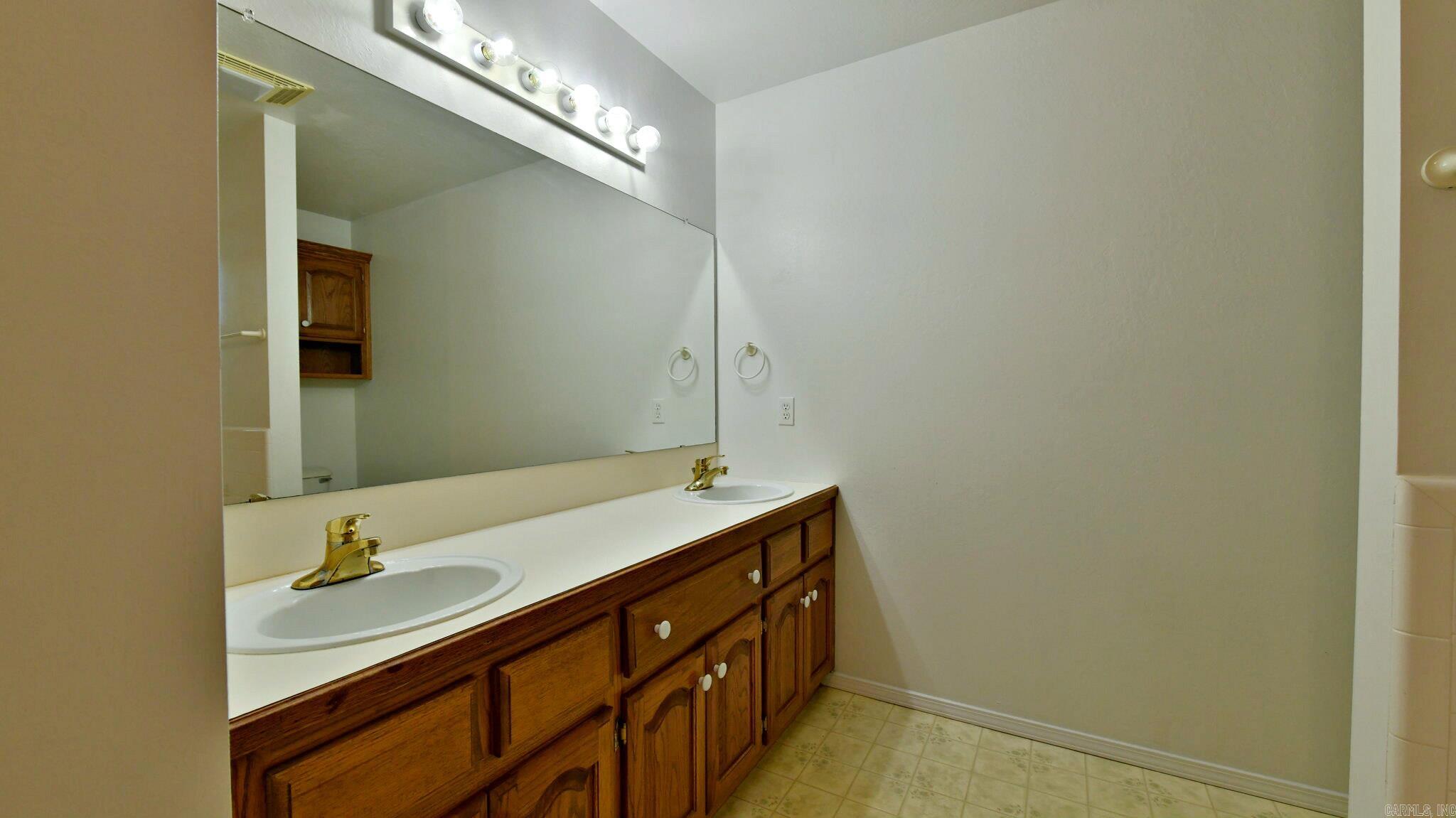 TIMBER RIDGE EAST - Residential