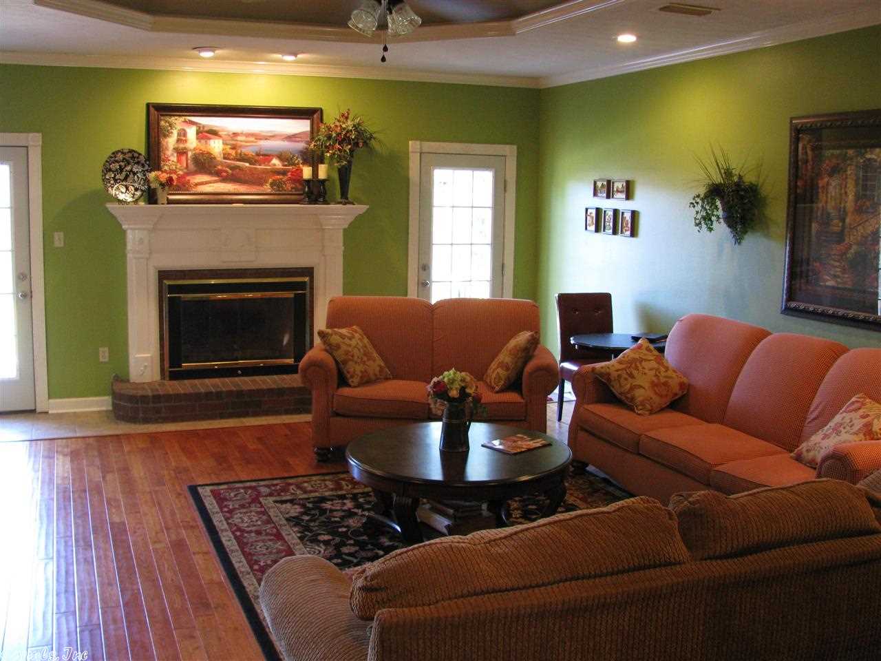 Pine Creek - Residential